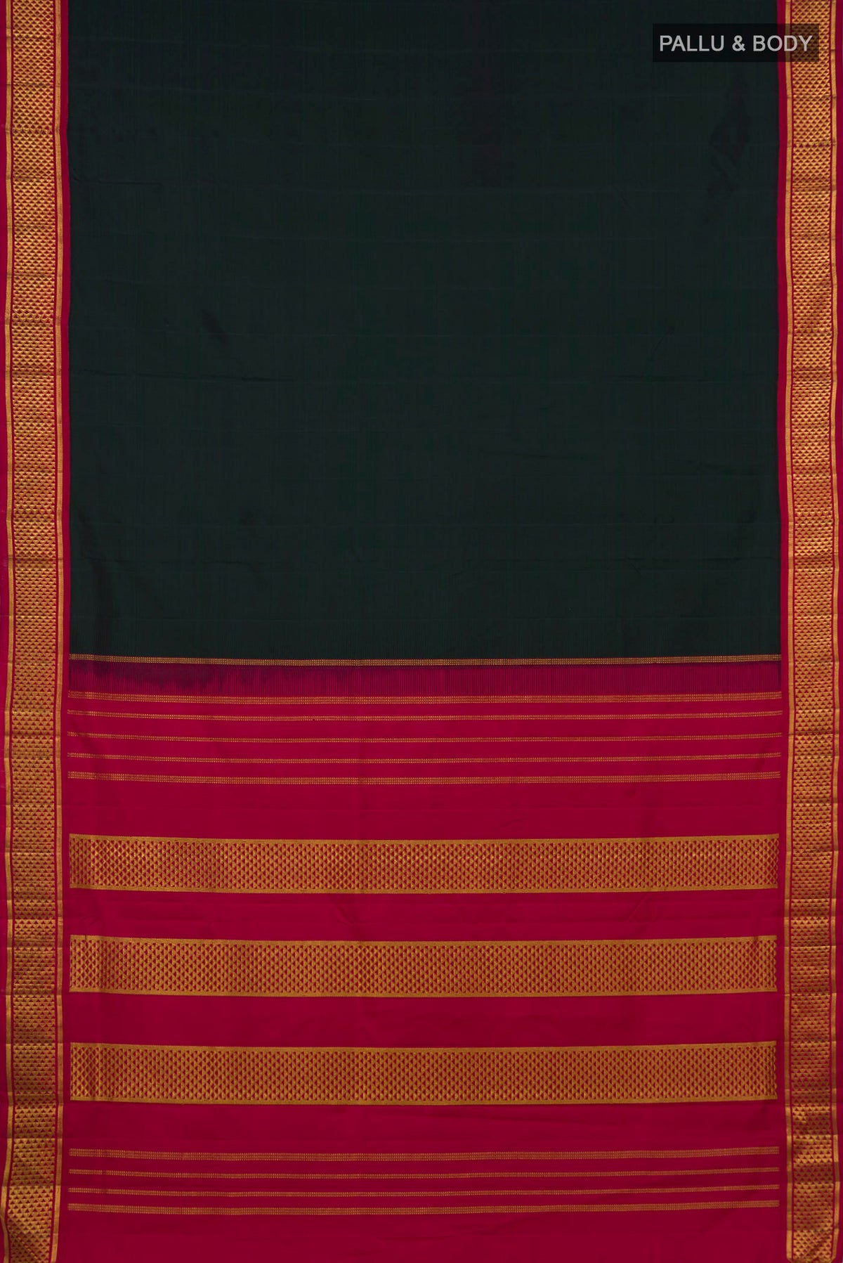Flat view of Pure Silk Bottle Green Kanchipuram Nine Yards Saree with Plain Body and Zari Border. 