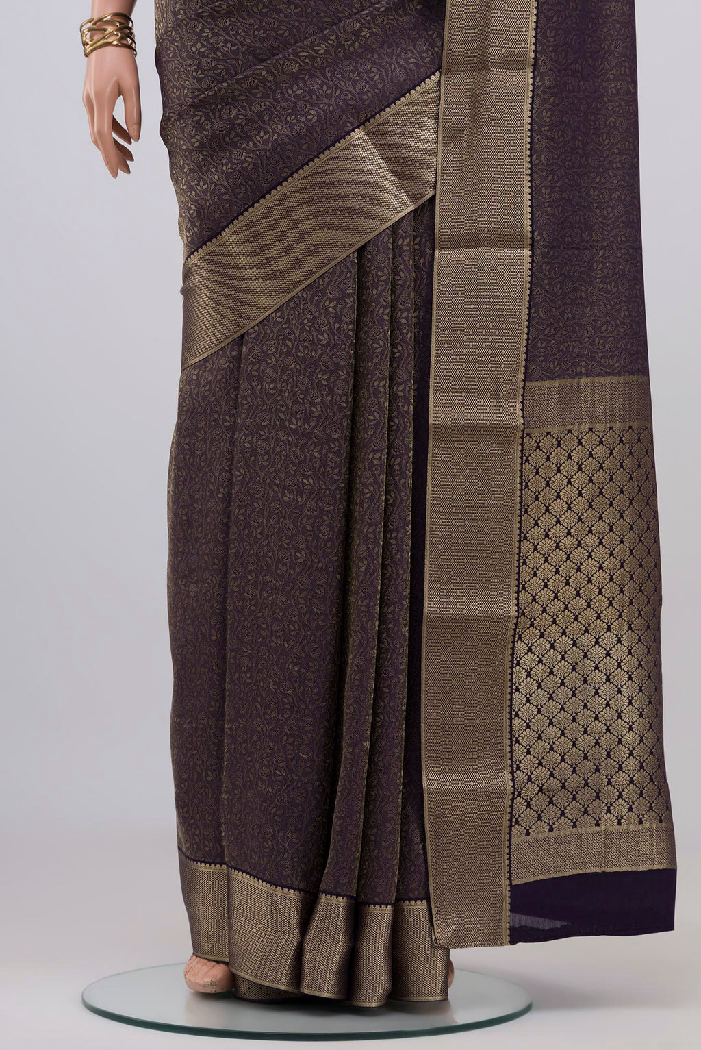Pleats and pallu of Navy Blue Mysore Crepe Saree with Zari Brocade on the body and Zari Border. 