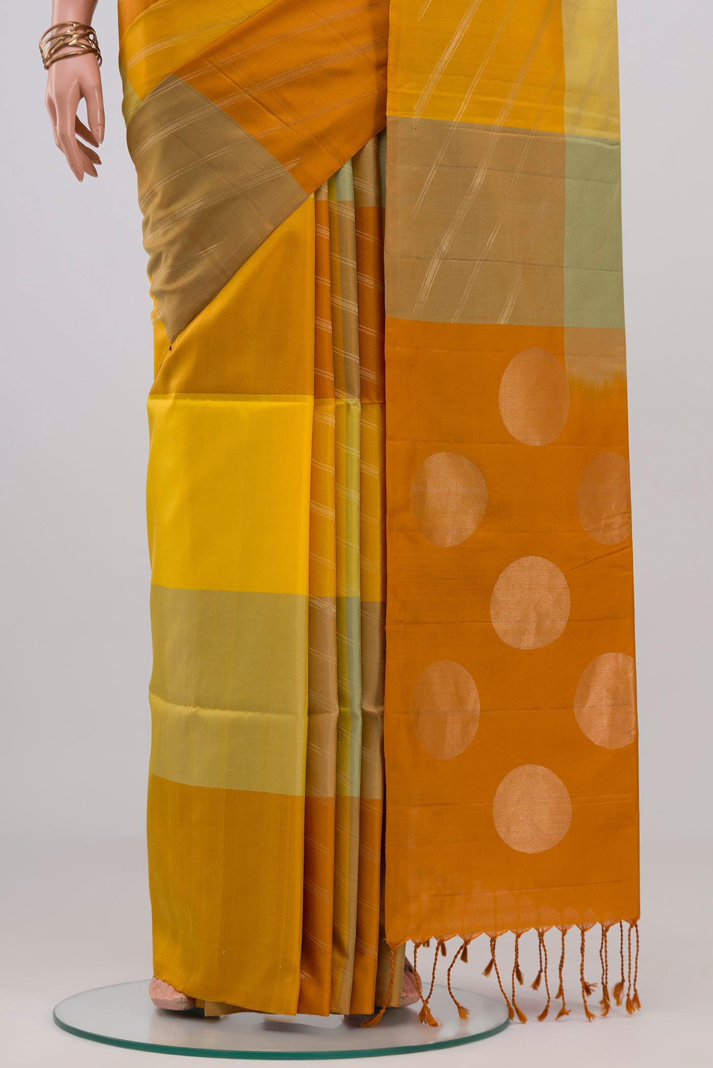 Pleats and pallu of Multi Color Soft Silk Saree with Fancy on the body and Without Border. 