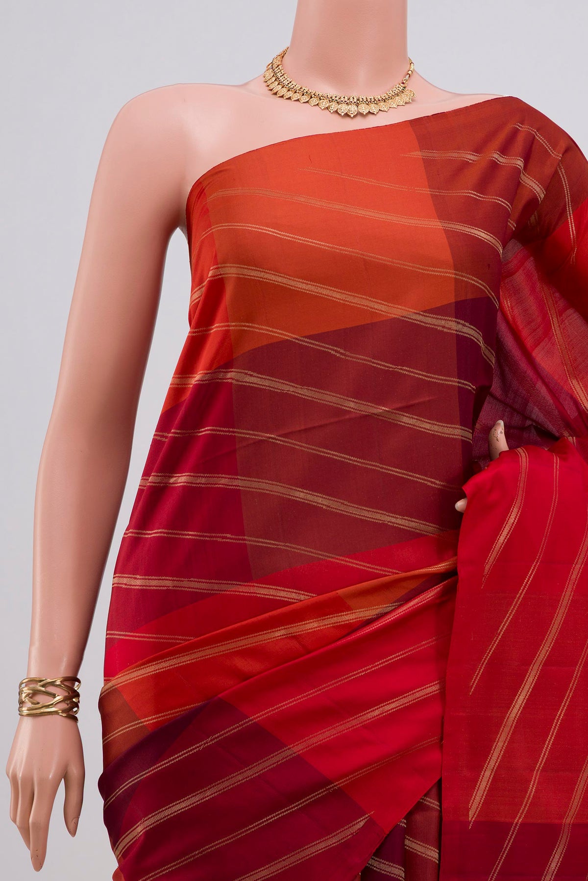 Border image of Multi Color Soft Silk Saree with Fancy on the body and Without Border. 