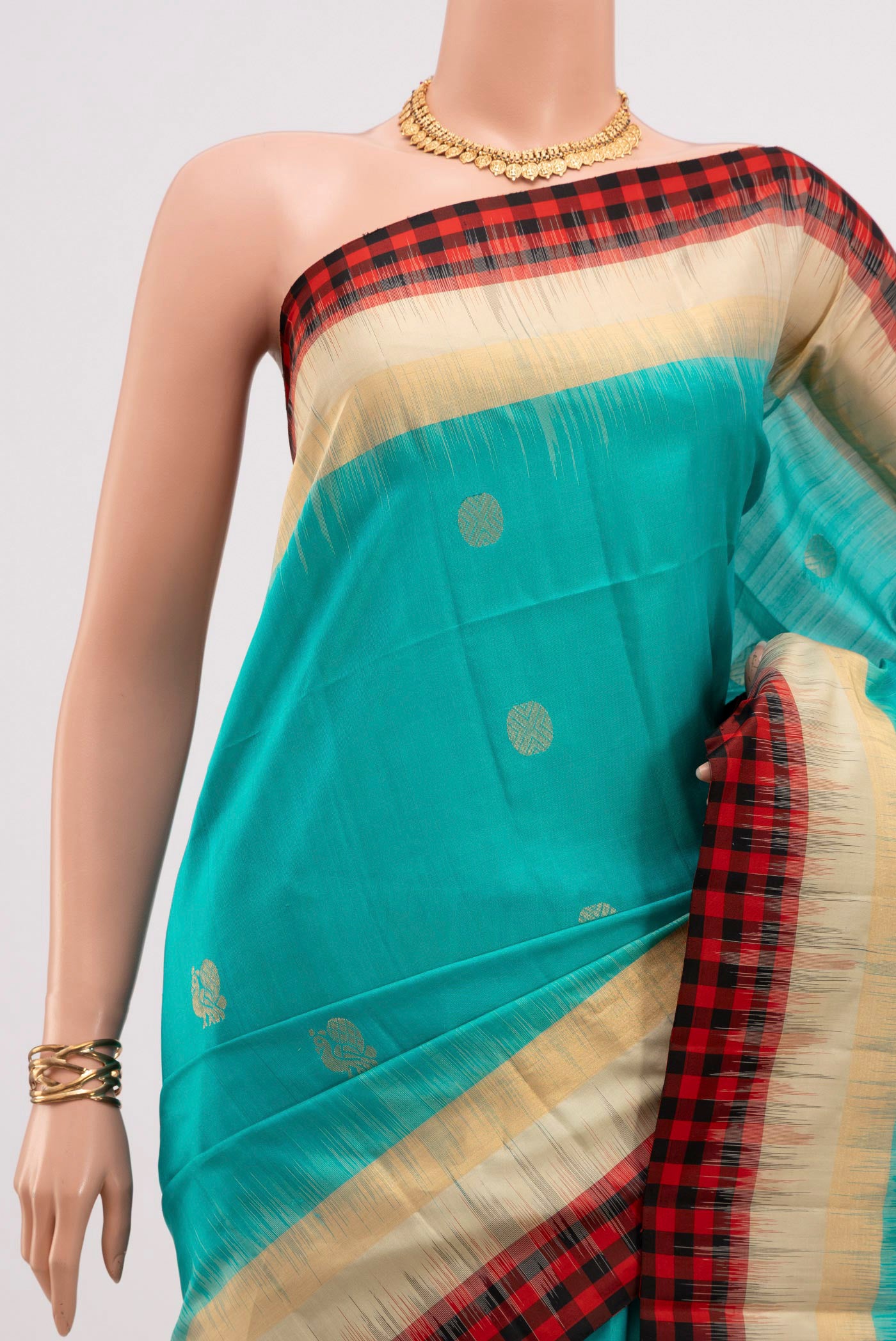 Border image of Blue Soft Silk Saree with Zari Butta on the body and Thin Zari Line. 