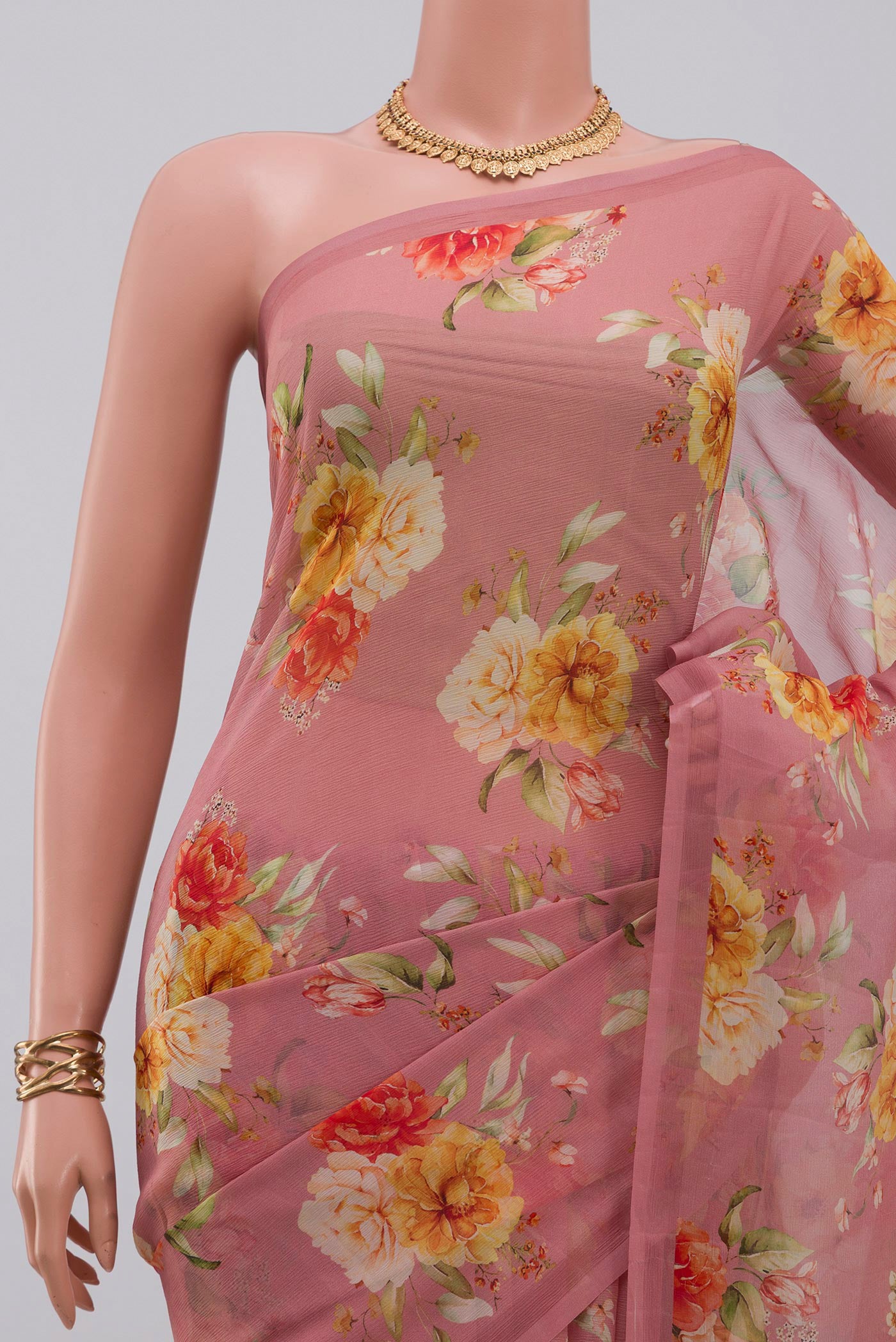 Border image of Pink Chiffon Saree with Printed design on the body and Without Border. 