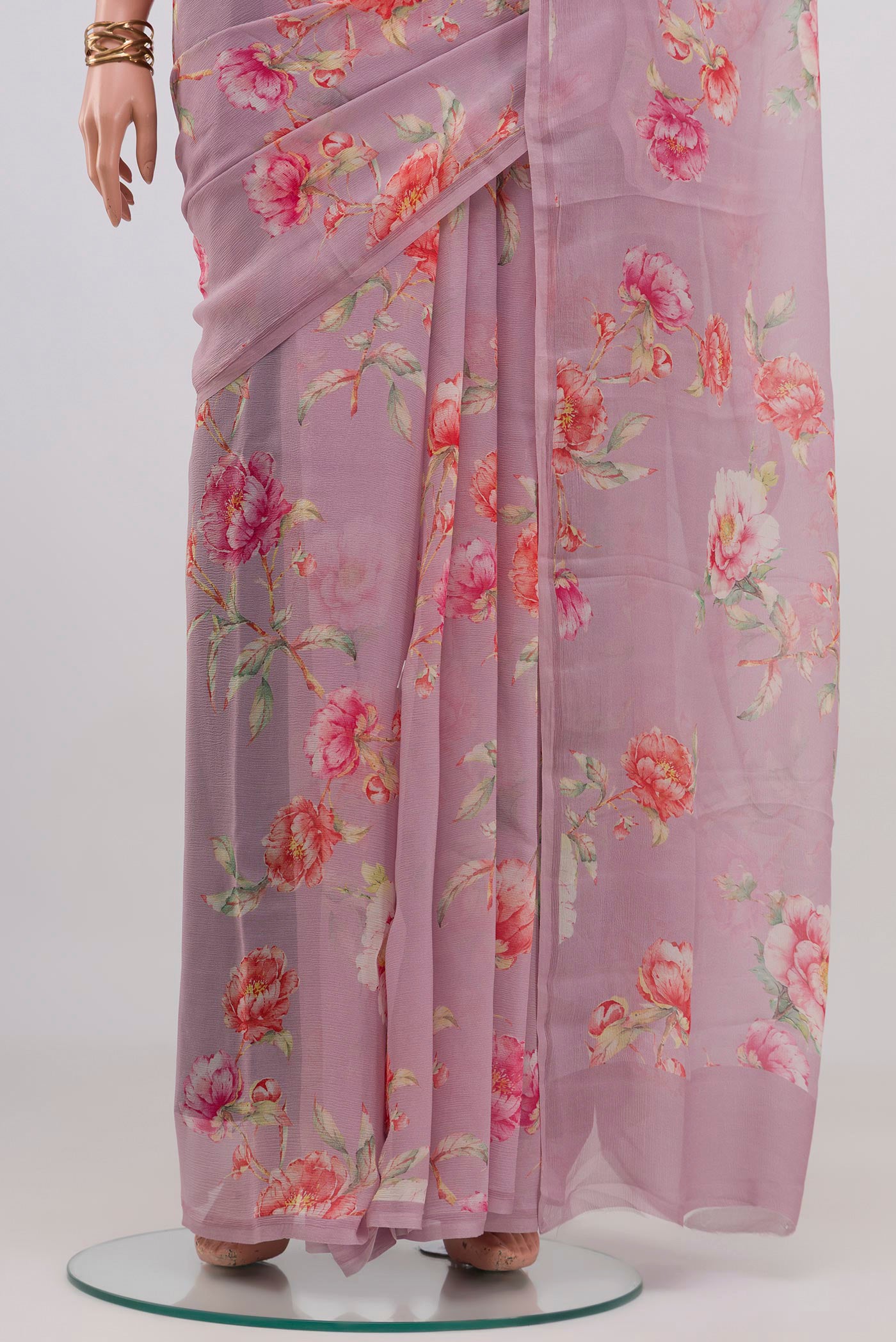 Pleats and pallu of Lavender Mysore Chiffon Saree with Floral Print on the body and Without Border. 