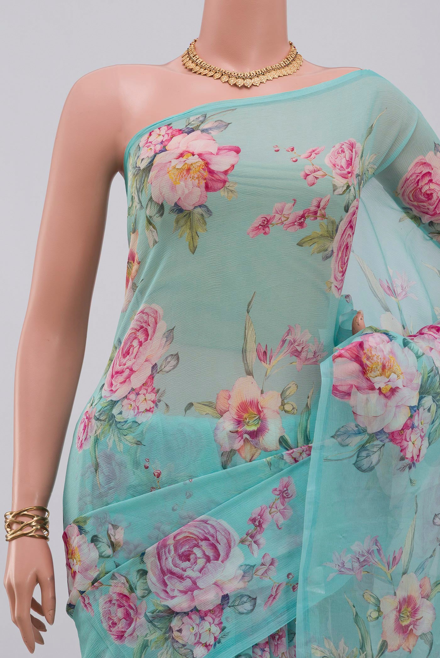 Border image of Blue Chiffon Saree with Printed design on the body and Without Border. 