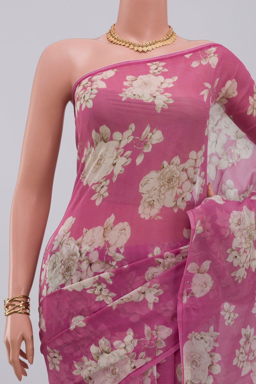 Border image of Pink Chiffon Saree with Printed design on the body and Without Border. 