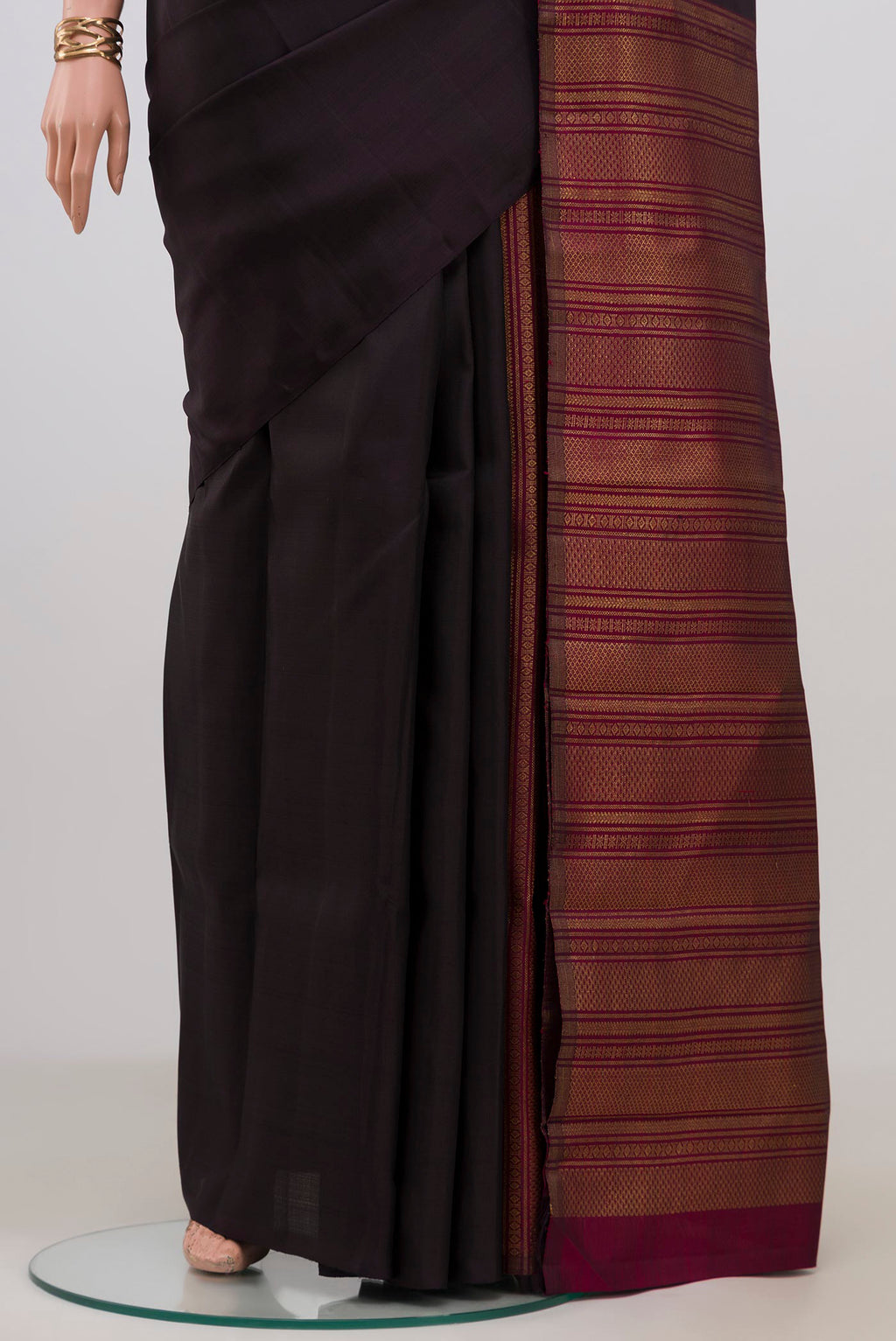 Pleats and pallu of Pure Silk Pure Zari Multi Color Kanjivaram Saree with Fancy on the body and Without Border. 