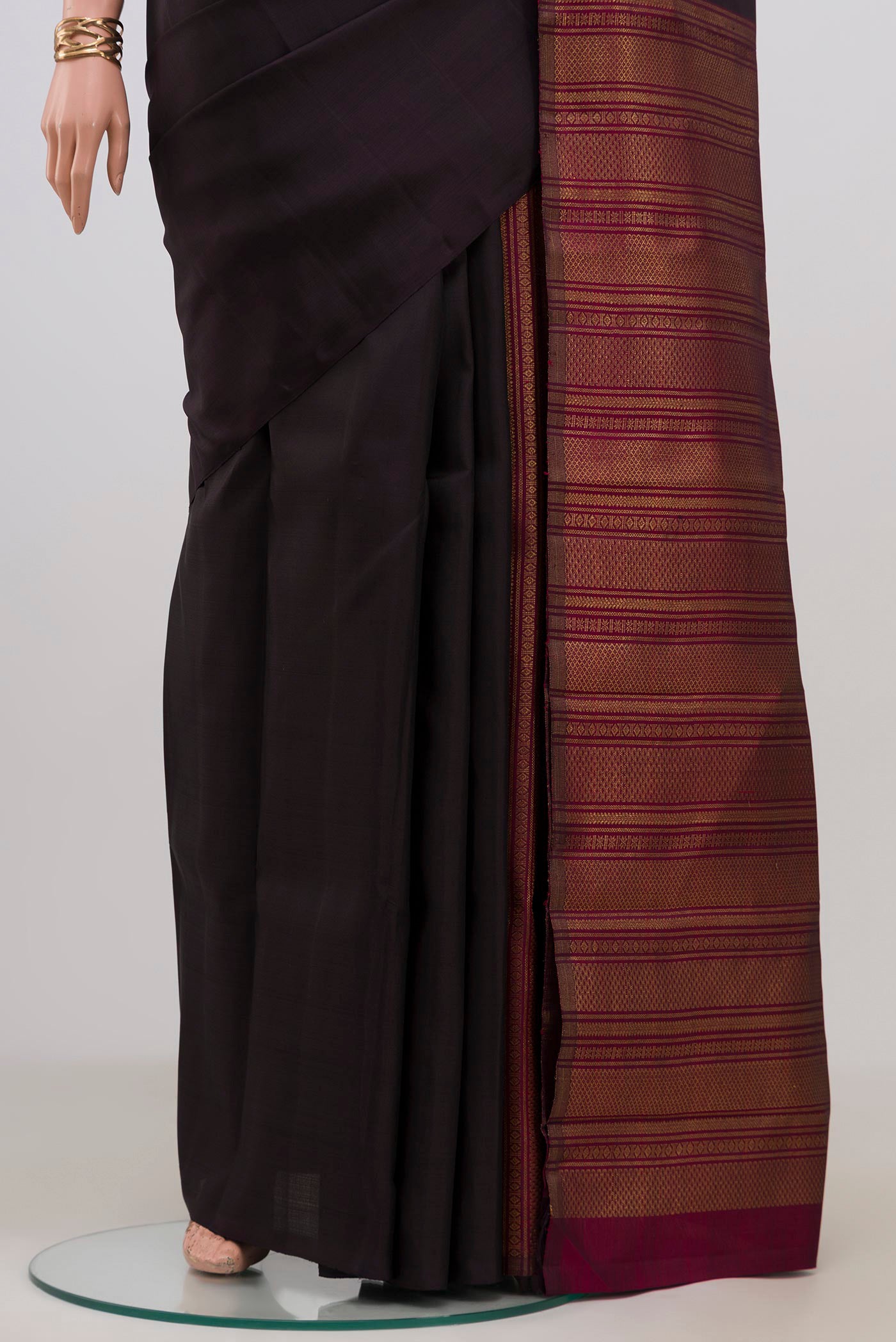 Pleats and pallu of Pure Silk Pure Zari Multi Color Kanjivaram Saree with Fancy on the body and Without Border. 
