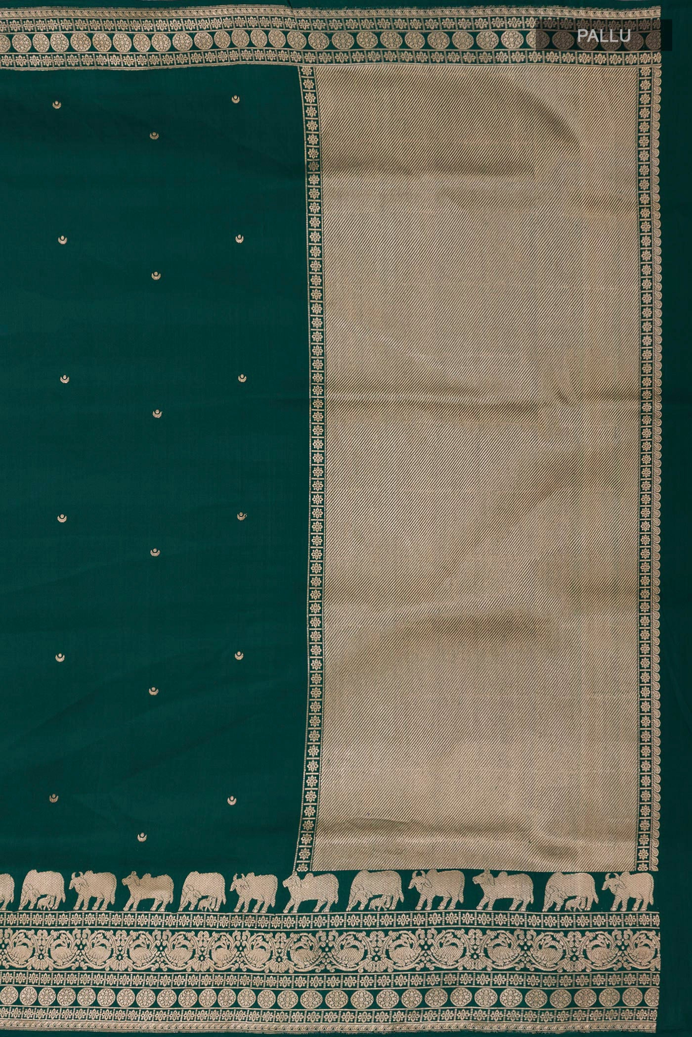 Close up image of the pallu of Green Banarasi Saree with Zari Butta on the body and Fancy Border. 