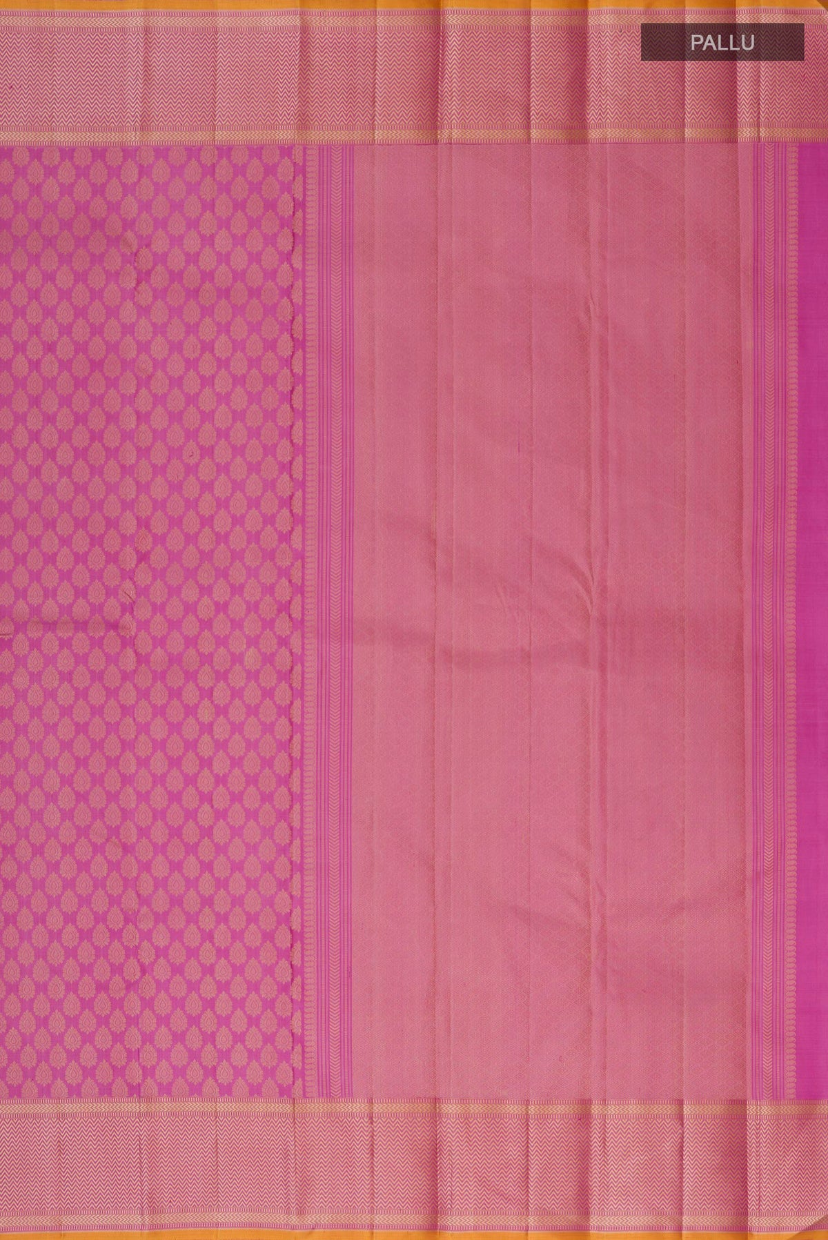 Close up image of the pallu of Lavender Kanchipuram Silk Saree with Jacquard design on the body and Thread Border. 