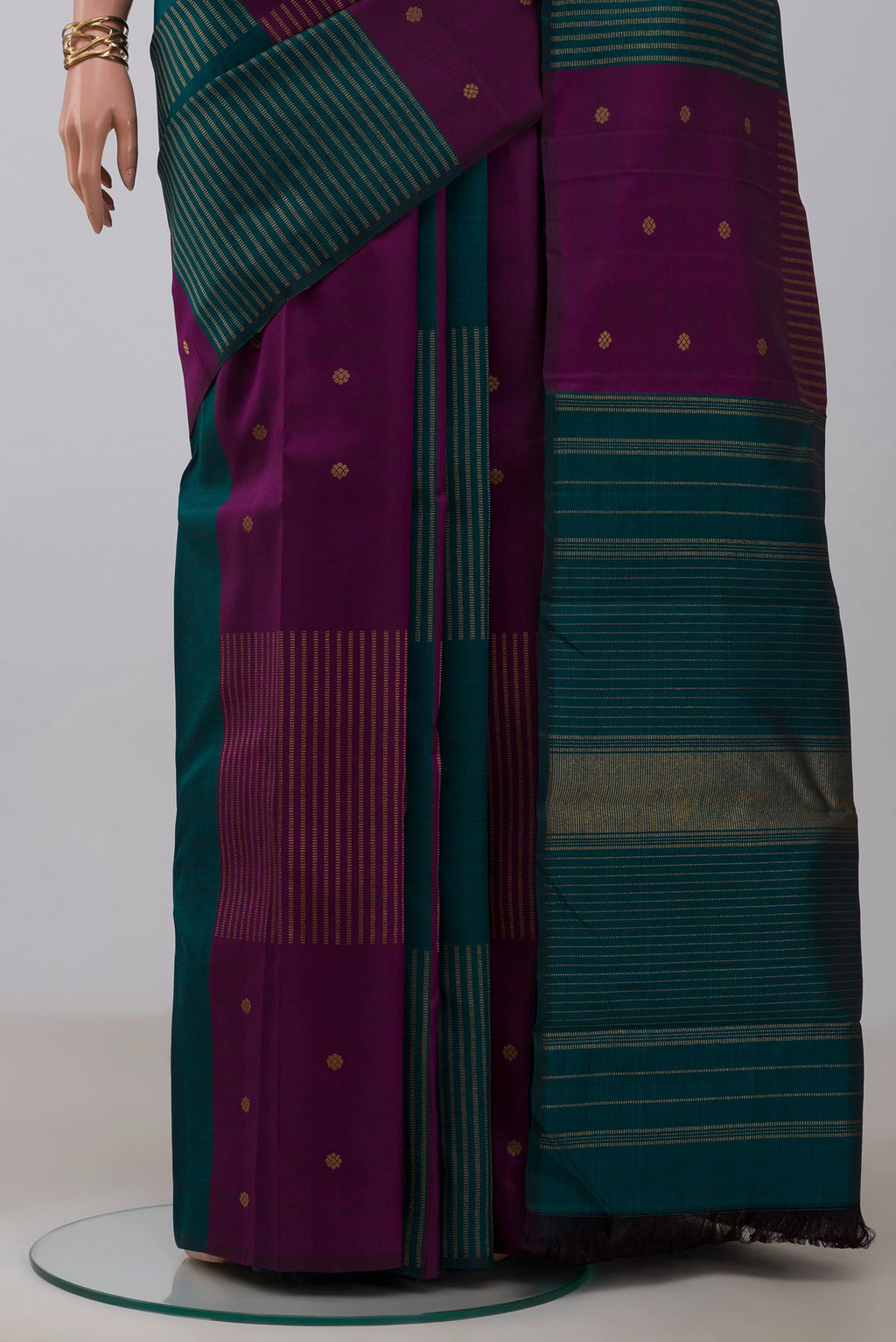 Pleats and pallu of Pure Silk Pure Zari Multi Color Kanchipuram Saree with Fancy on the body and Without Border. 