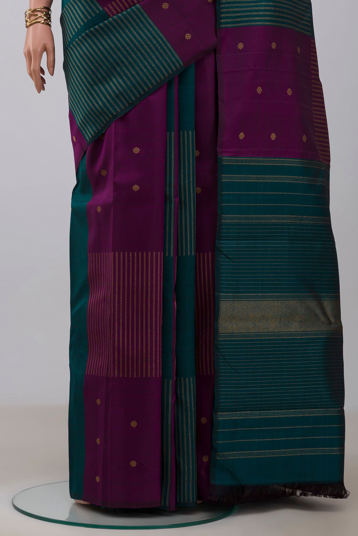Pleats and pallu of Pure Silk Pure Zari Multi Color Kanchipuram Saree with Fancy on the body and Without Border. 