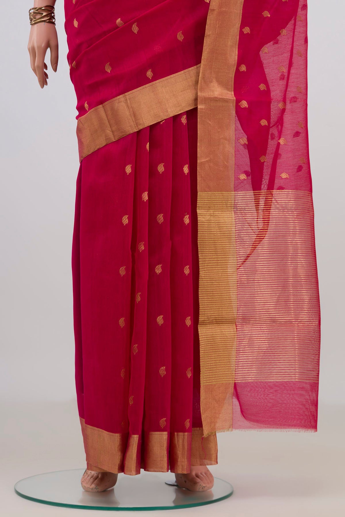 Pleats and pallu of Pink Chanderi Cotton Saree with Zari Butta on the body and Zari Border. 