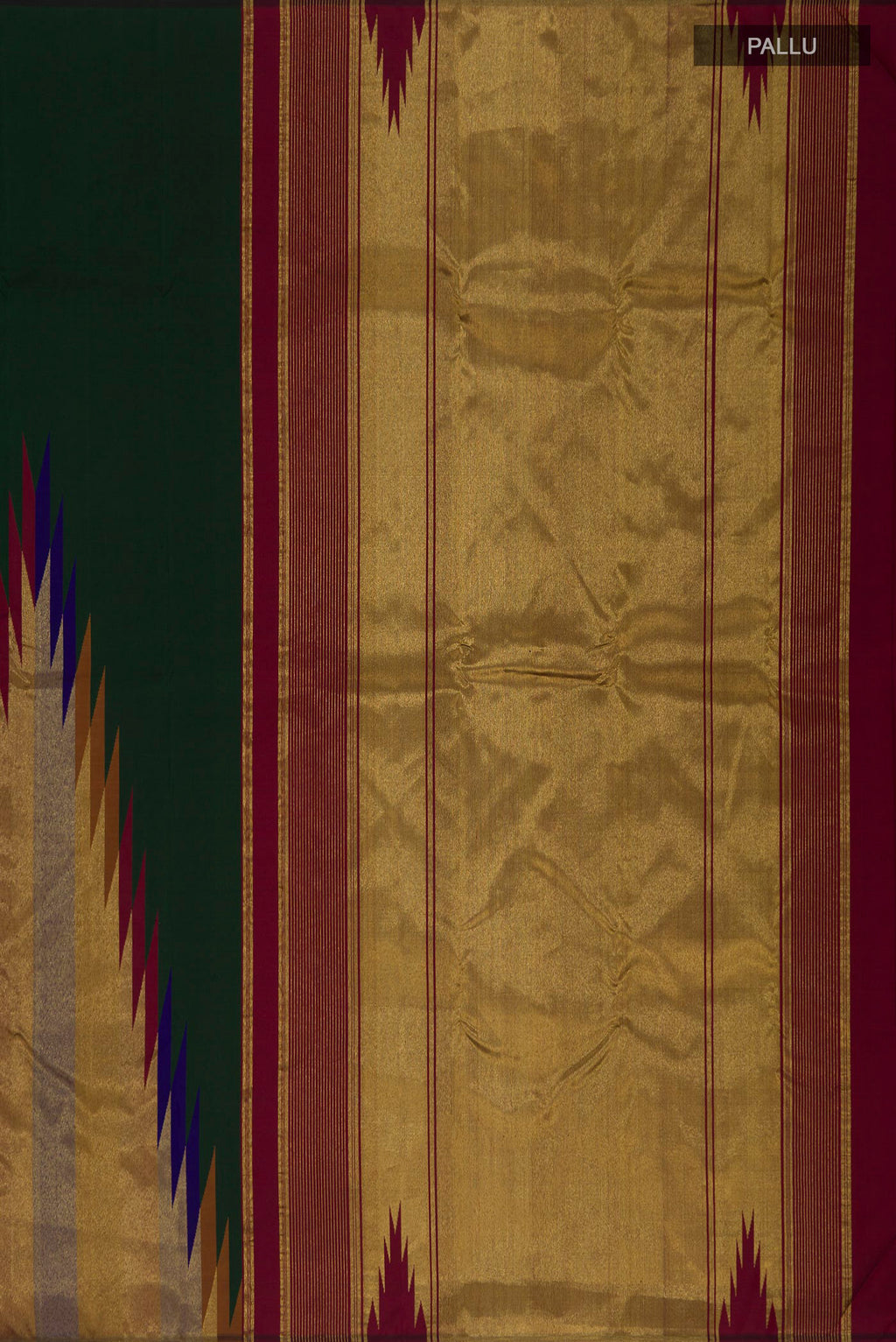 Close up image of the pallu of Bottle Green Kanchipuram Silk Saree with Plain Body and Temple Border. 
