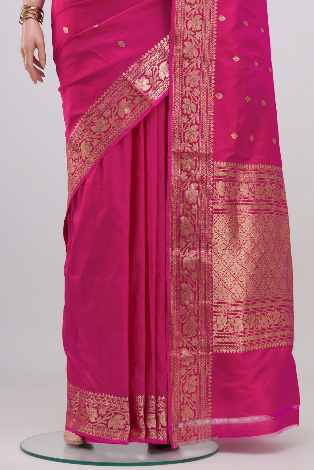 Pleats and pallu of Pink Banarasi Katan Silk Saree with Zari Butta on the body and Zari Border. 