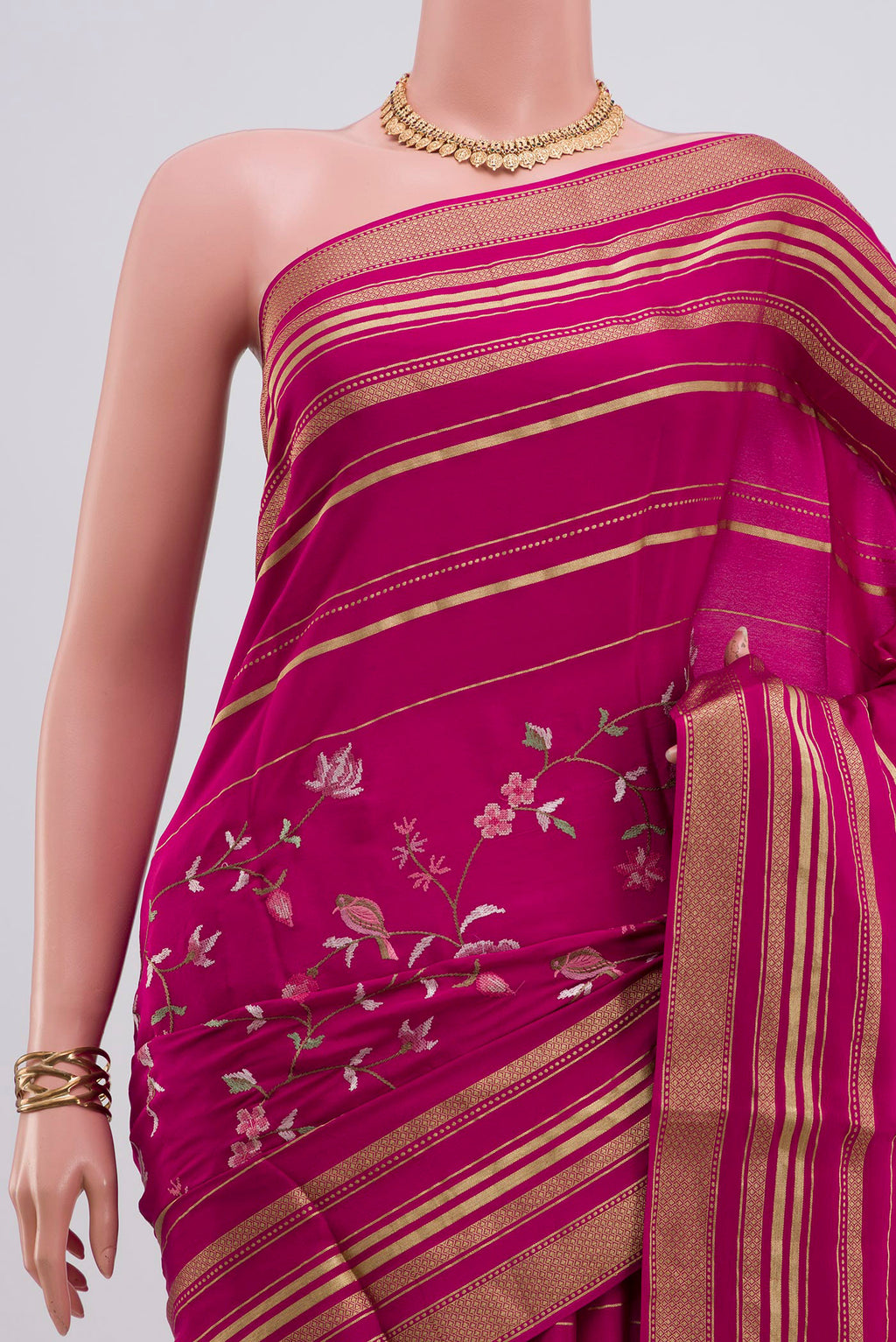Border image of Pink Crepe Saree with Fancy on the body and Fancy Border. 