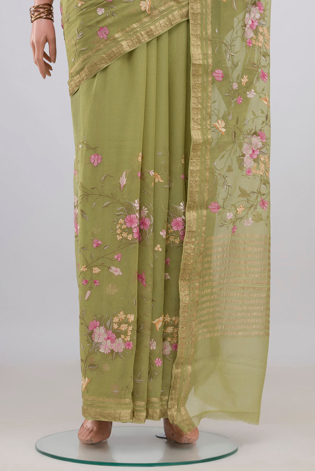 Pleats and pallu of Green Mysore Chiffon Saree with Embroidery on the body and Zari Border. 