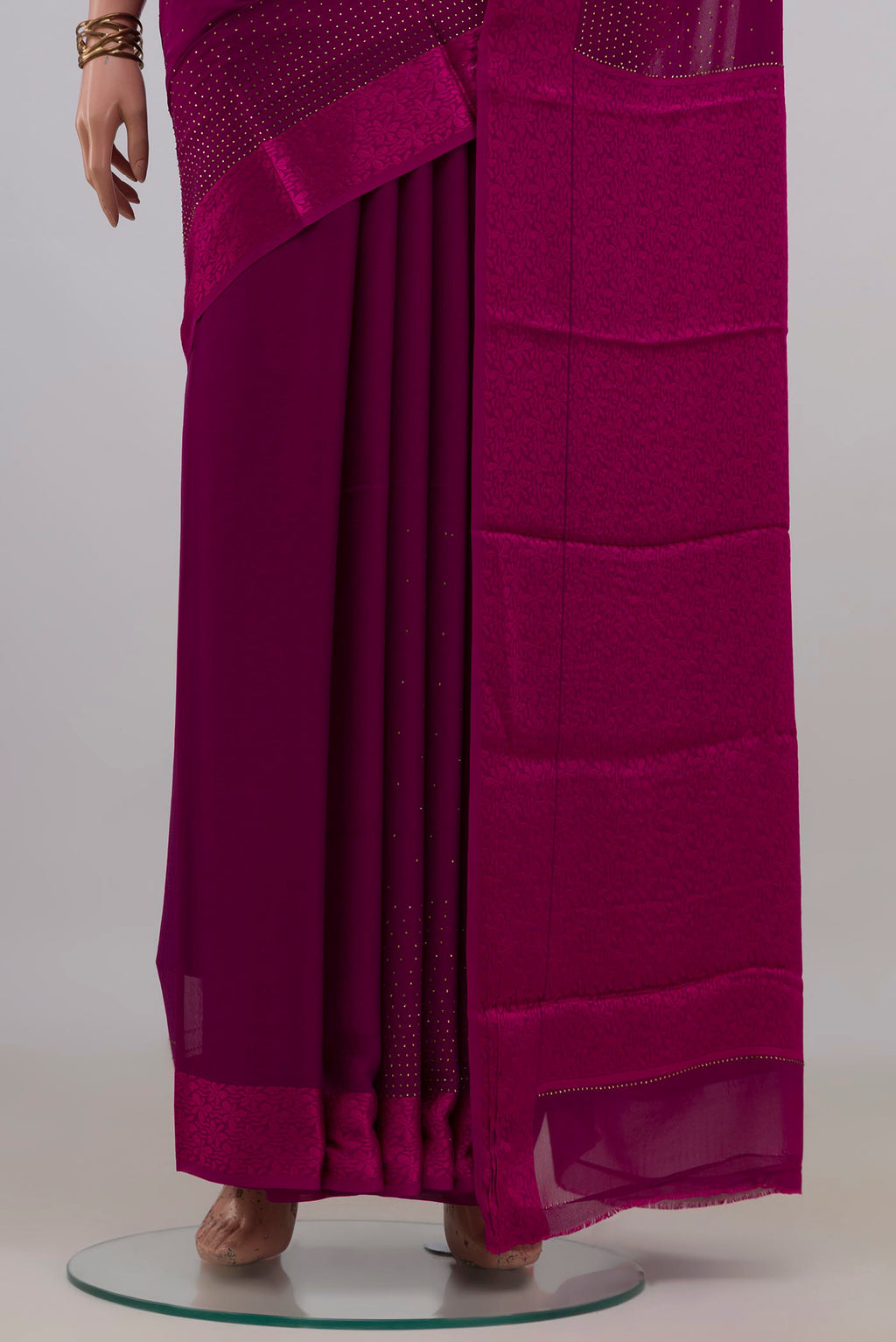 Pleats and pallu of Magenta Mysore Chiffon Saree with Embroidery on the body and Thread Border. 