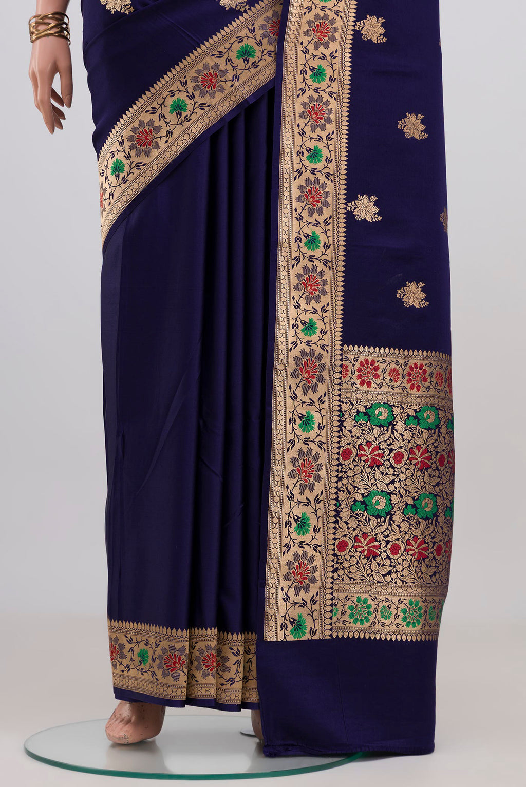 Pleats and pallu of Navy Blue Banarasi Katan Silk Saree with Zari Butta on the body and Zari Border. 