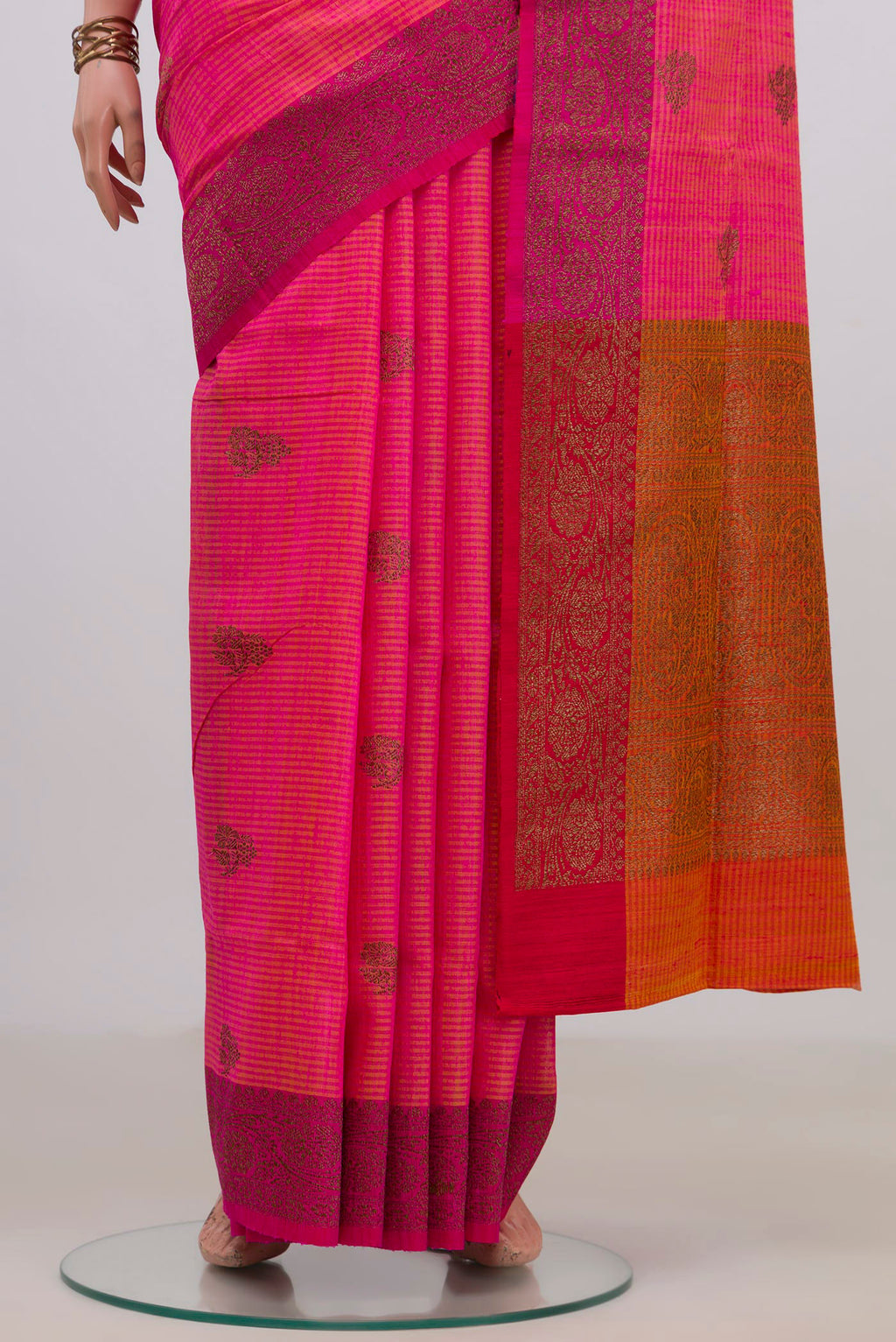 Pleats and pallu of Pure Silk Pink Banarasi Saree with Zari Butta on the body and Fancy Border. 