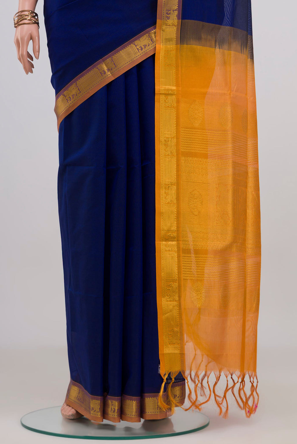 Pleats and pallu of Blue Silk Cotton Saree with Plain Body and Zari Border. 