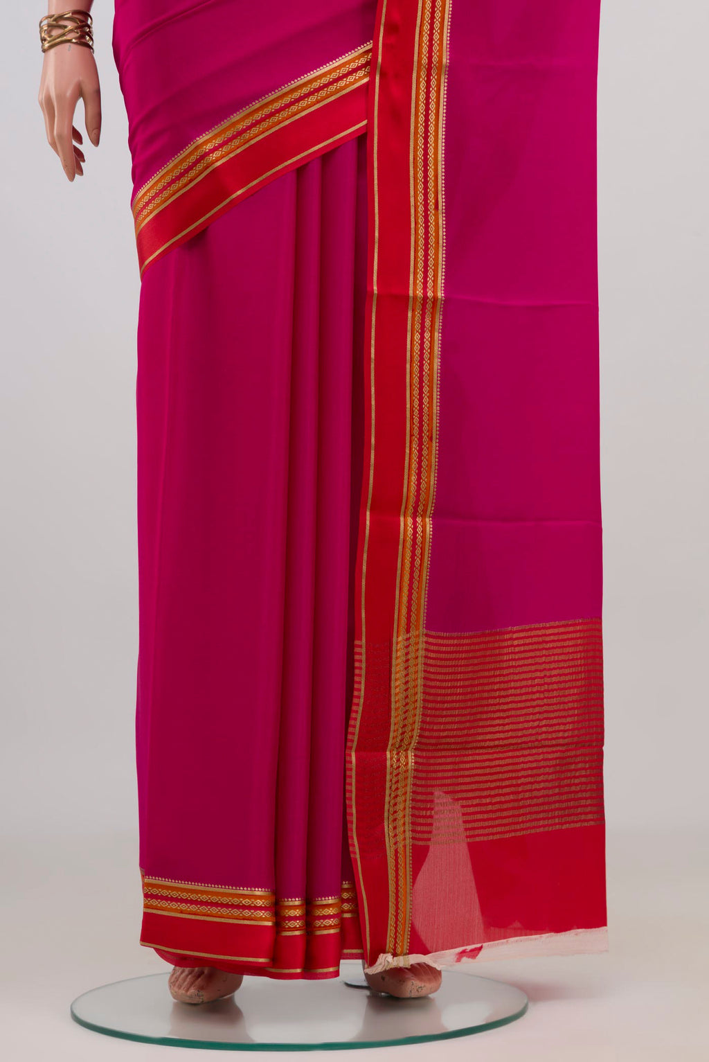 Pleats and pallu of Pink Mysore Crepe Saree with Plain Body and Plain Border. 