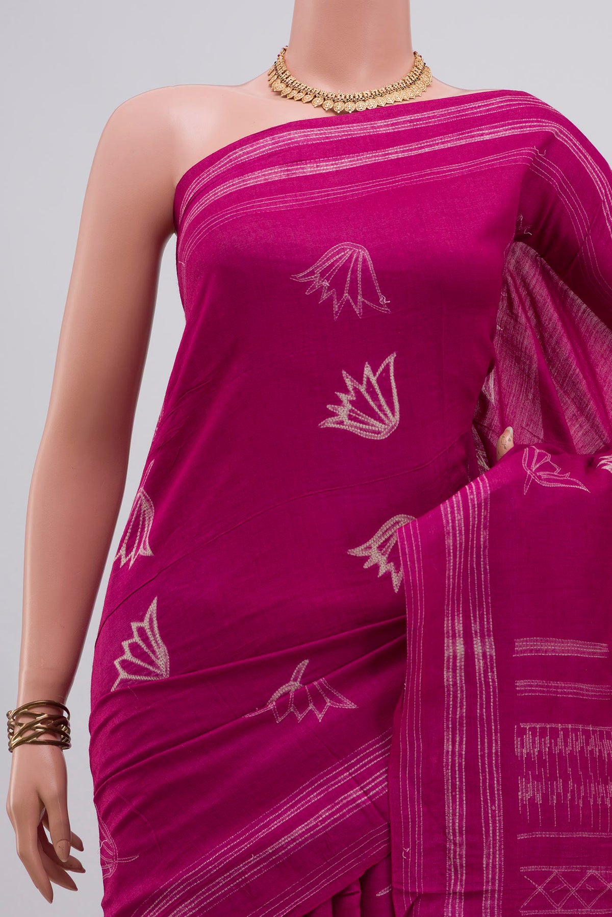 Border image of Pure Silk Pink Tussar Saree with Fancy on the body and Without Border. 