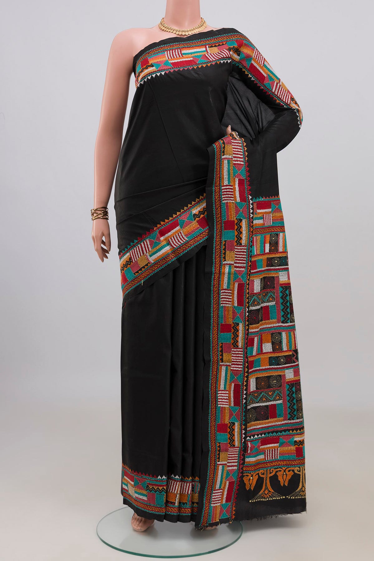 Pure Silk Black Kantha Saree with Plain Body and Thread Border.  displayed on a mannequin