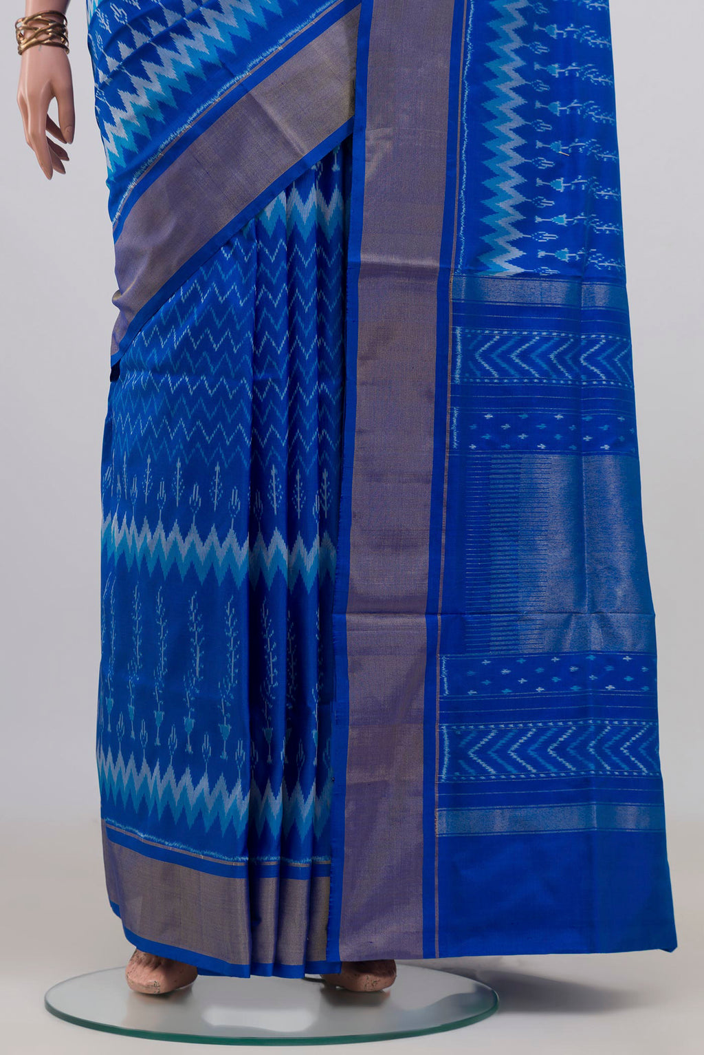Pleats and pallu of Pure Silk Royal Blue Pochampally Saree with Pure Ikat on the body and Zari Border. 