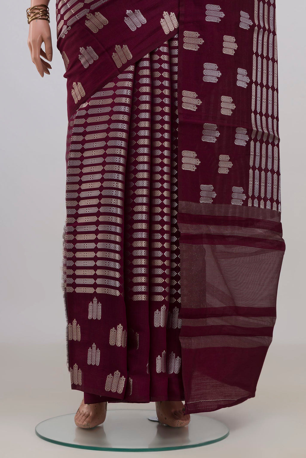 Pleats and pallu of Pure Silk Coffee Brown Banarasi Raw Saree with Zari Brocade on the body and Fancy Border. 