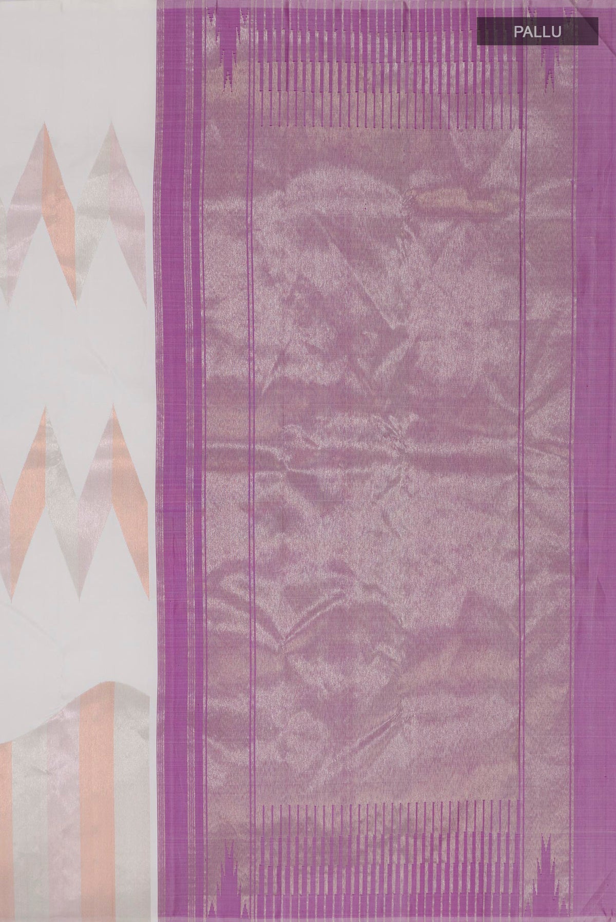 Close up image of the pallu of Pure Silk White Kanchipuram Saree with Fancy on the body and Rising Temple Border. 