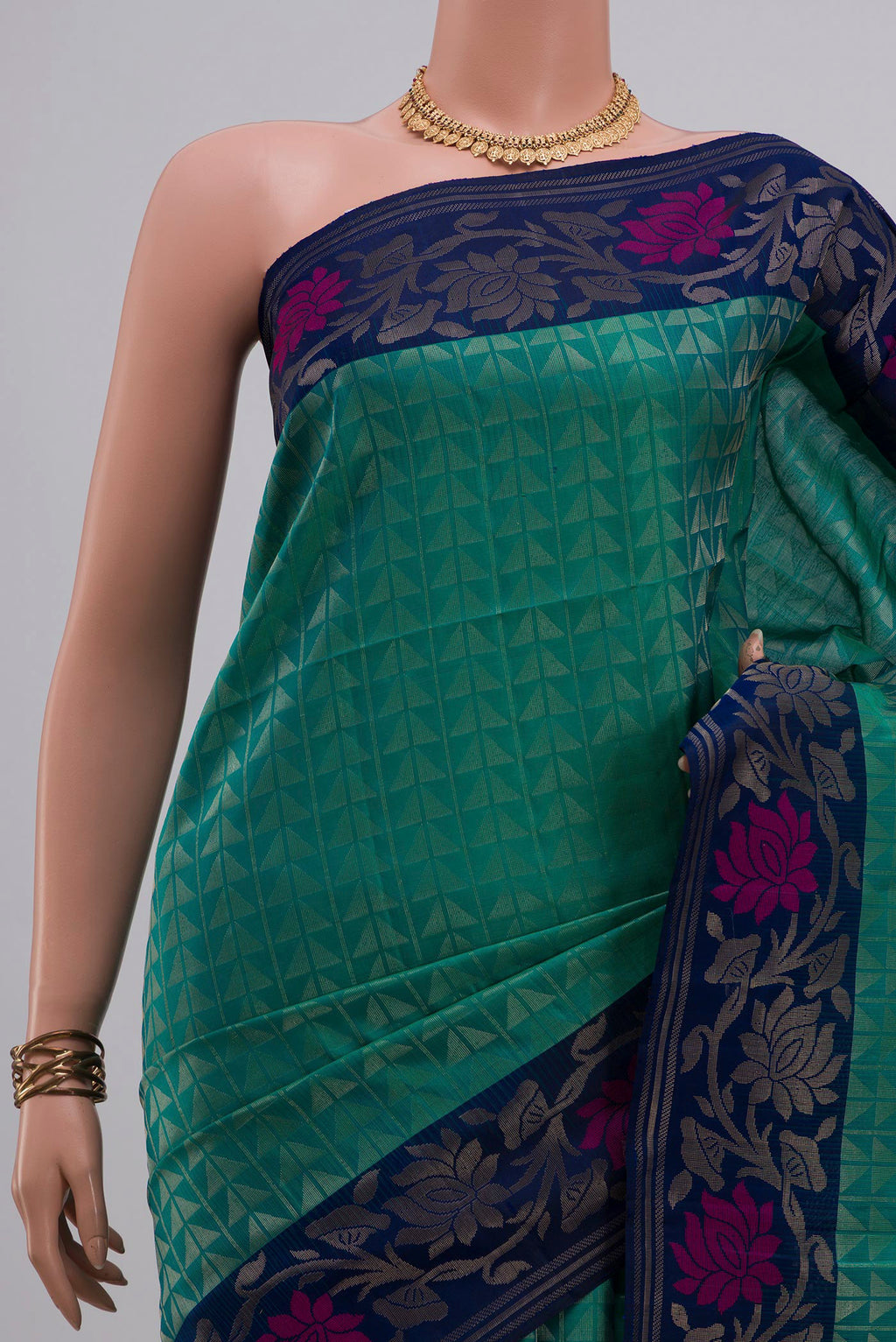Border image of Pure Silk Green Soft Saree with Fancy on the body and Fancy Border. 