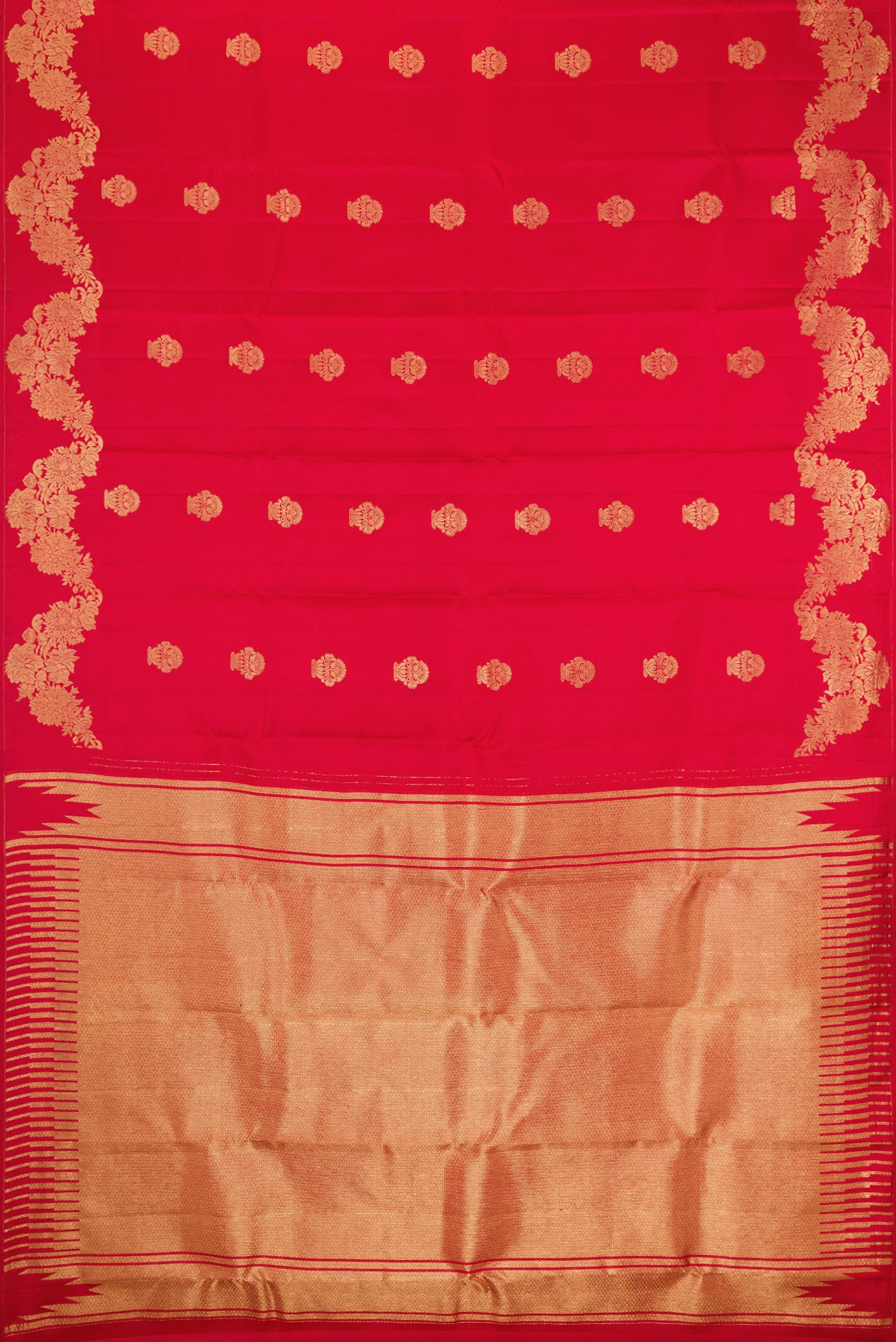 Red Dual Tone Kanchipuram Silk Saree with Zari Butta on the body and Fancy Border.  displayed on a mannequin