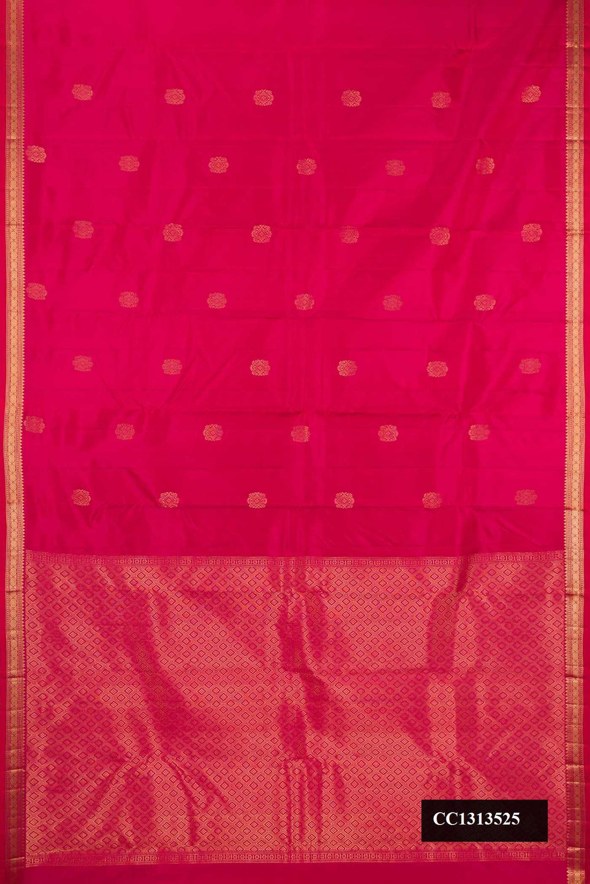 Dark Pink Dual Tone Kanchipuram Silk Saree with Zari Butta on the body and Zari Border.  displayed on a mannequin