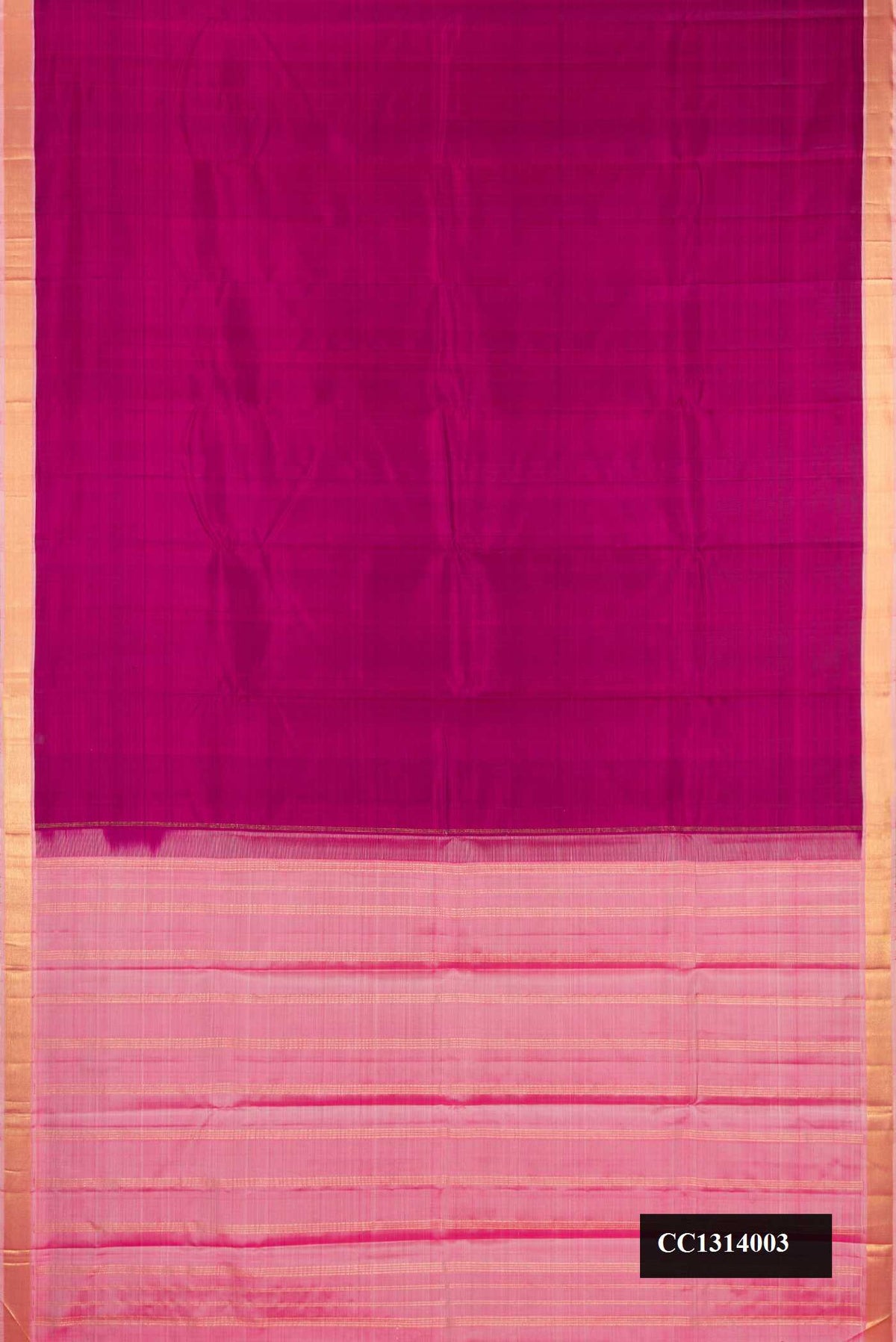 Magenta Dual Tone Kanchipuram Silk Saree with Plain Body and Zari Border.  displayed on a mannequin