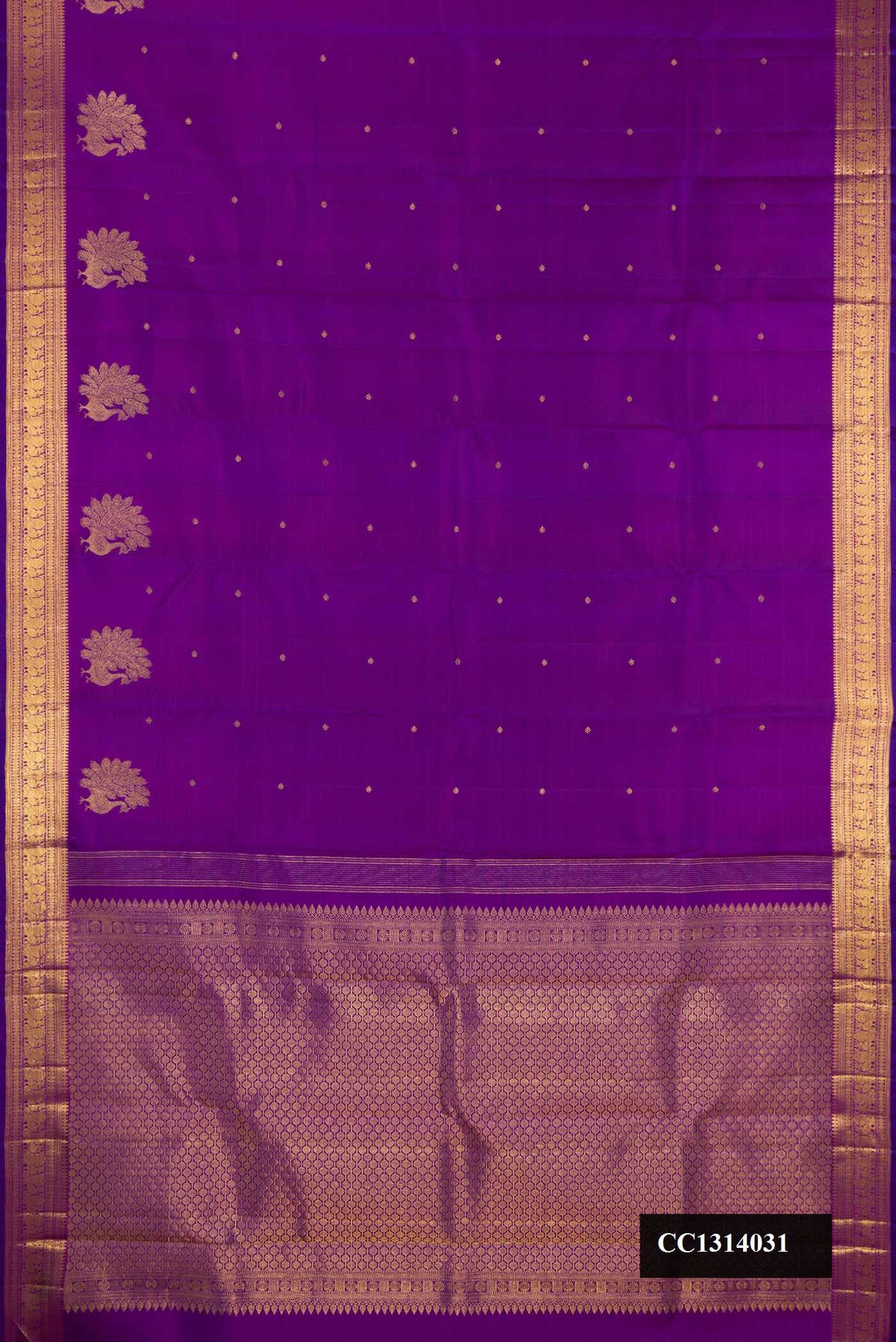 Purple Dual Tone Kanchipuram Silk Saree with Zari Butta on the body and Zari Border.  displayed on a mannequin