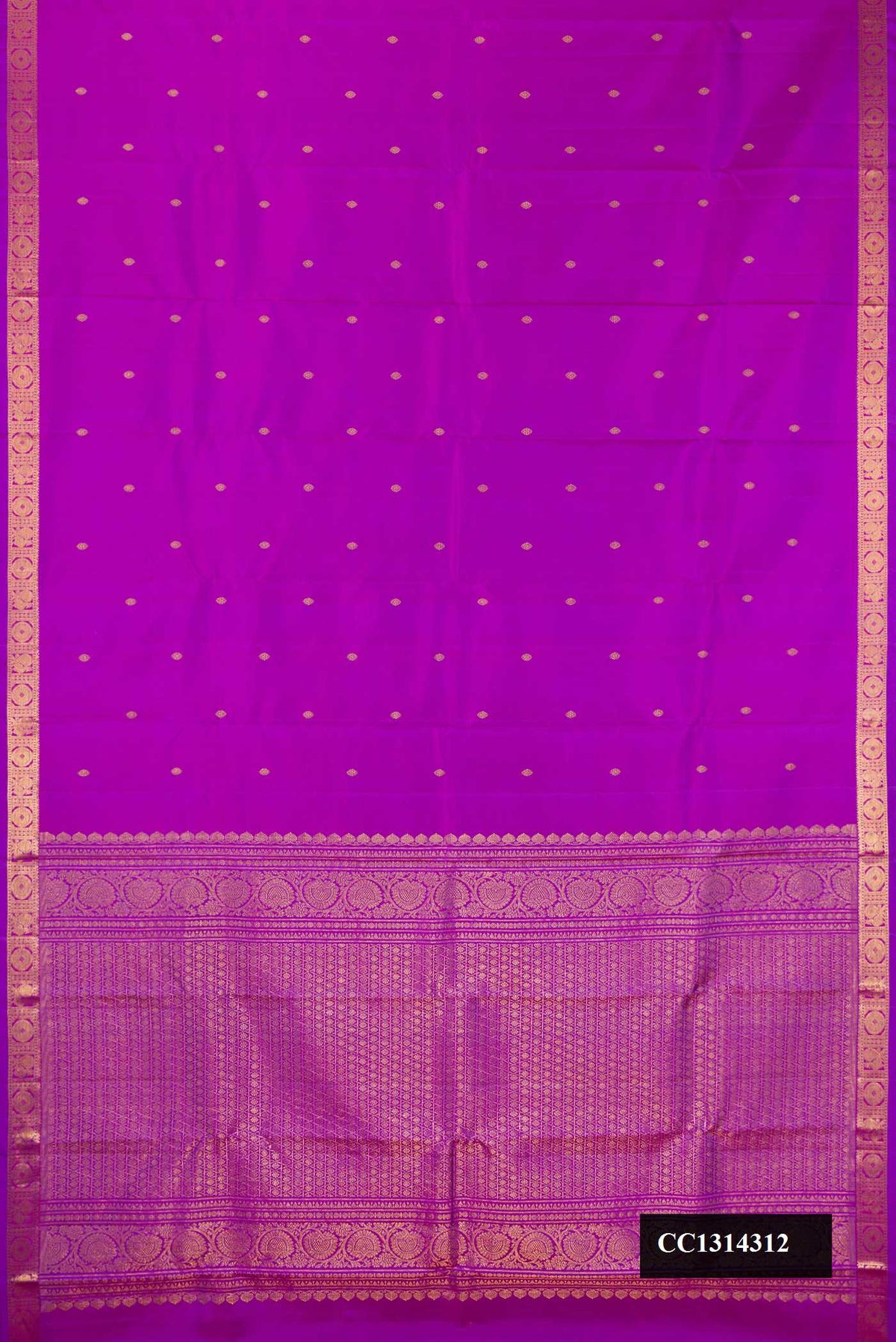 Lavender Dual Tone Kanchipuram Silk Saree with Zari Butta on the body and Zari Border.  displayed on a mannequin