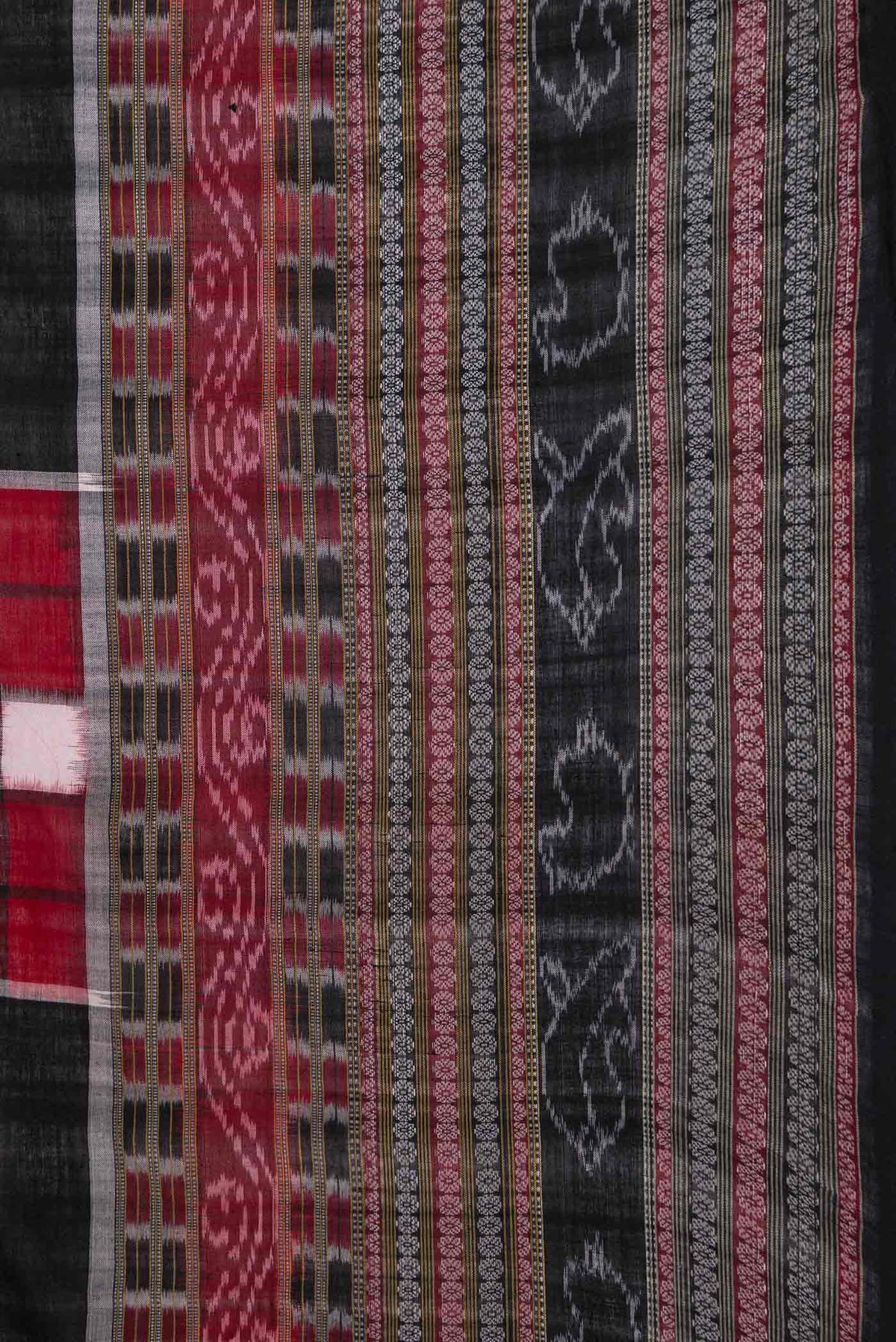 Border image of Black and Maroon Color Double Ikat Saree with Ikat Print on the body and Ikat Border
