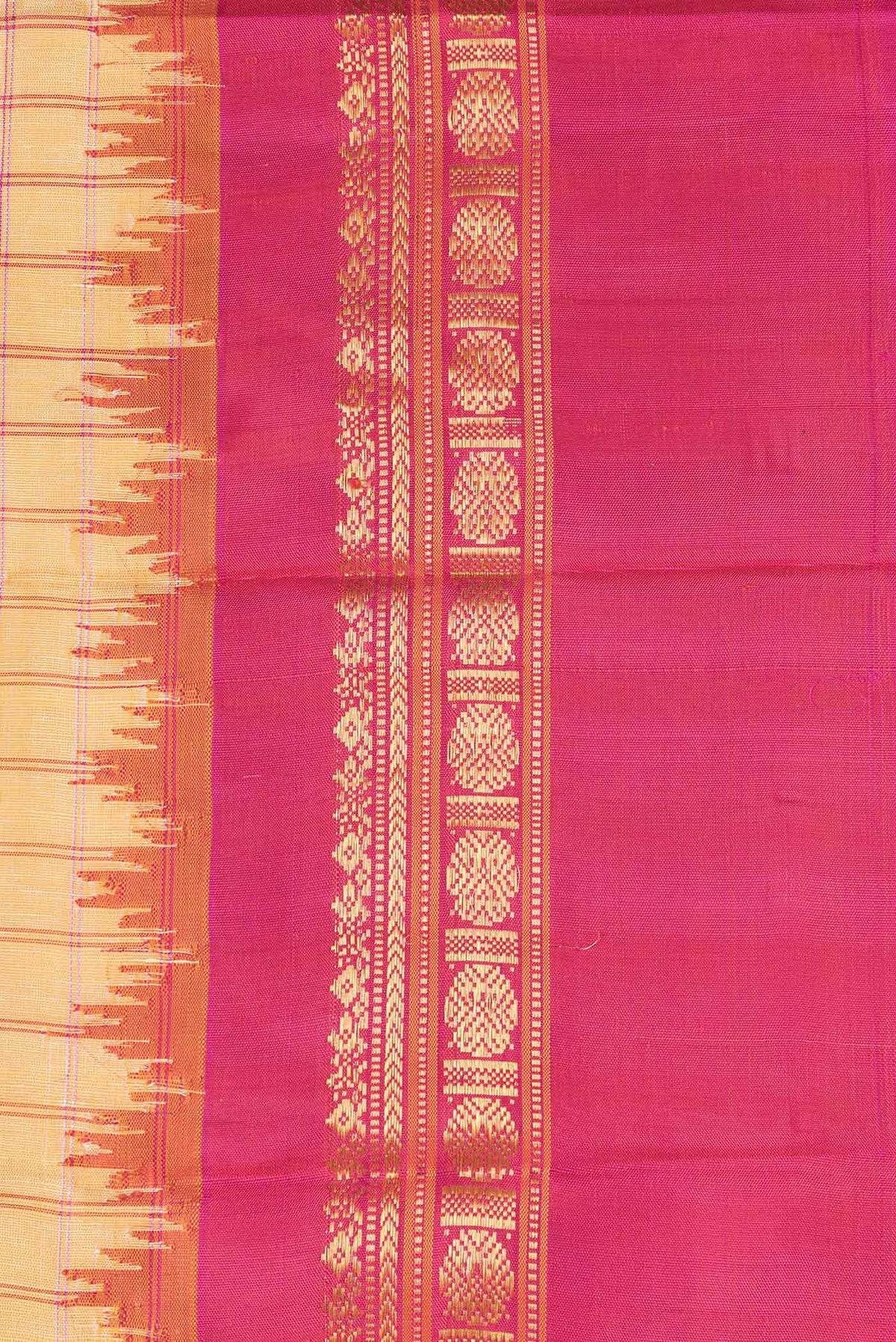 Border image of Sandal Dual Tone Linen Saree with Checked design on the body and Zari Border. 