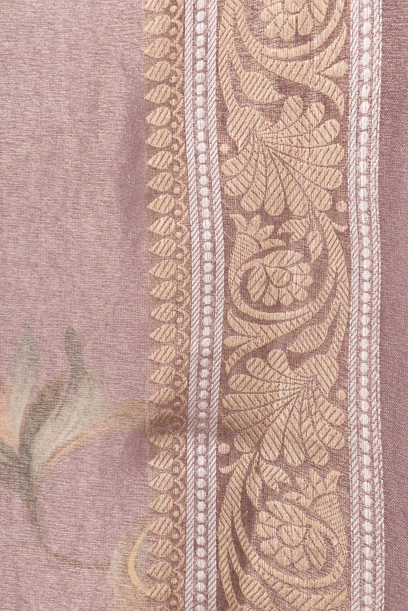 Border image of Rose Gold Dual Tone Organza Silk Saree with Printed design on the body and Zari Border. 