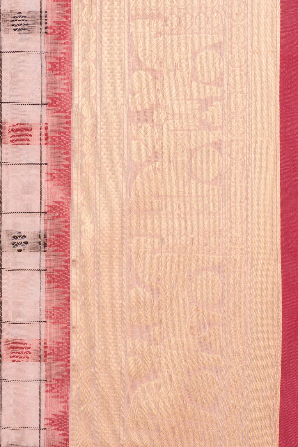 Border image of Peach Dual Tone Silk Cotton Saree with Thread Butta on the body and Zari Border. 