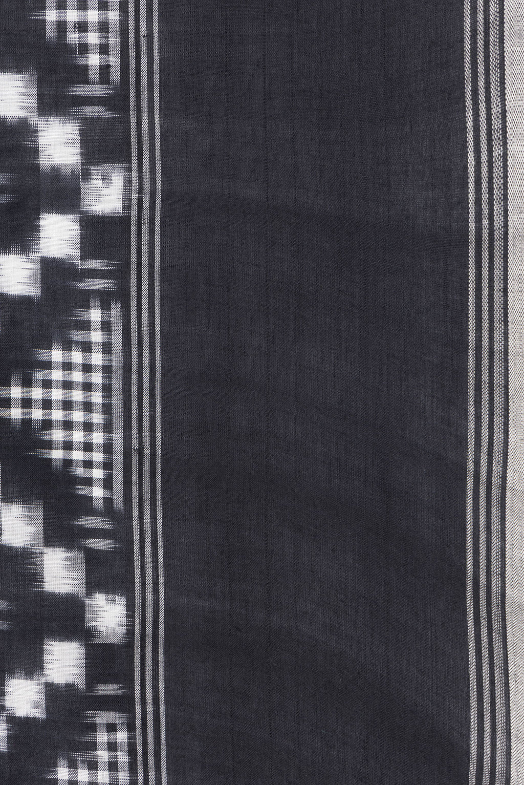 Border image of Black Dual Tone Double Ikat Saree with Ikat Print on the body and Plain Border. 