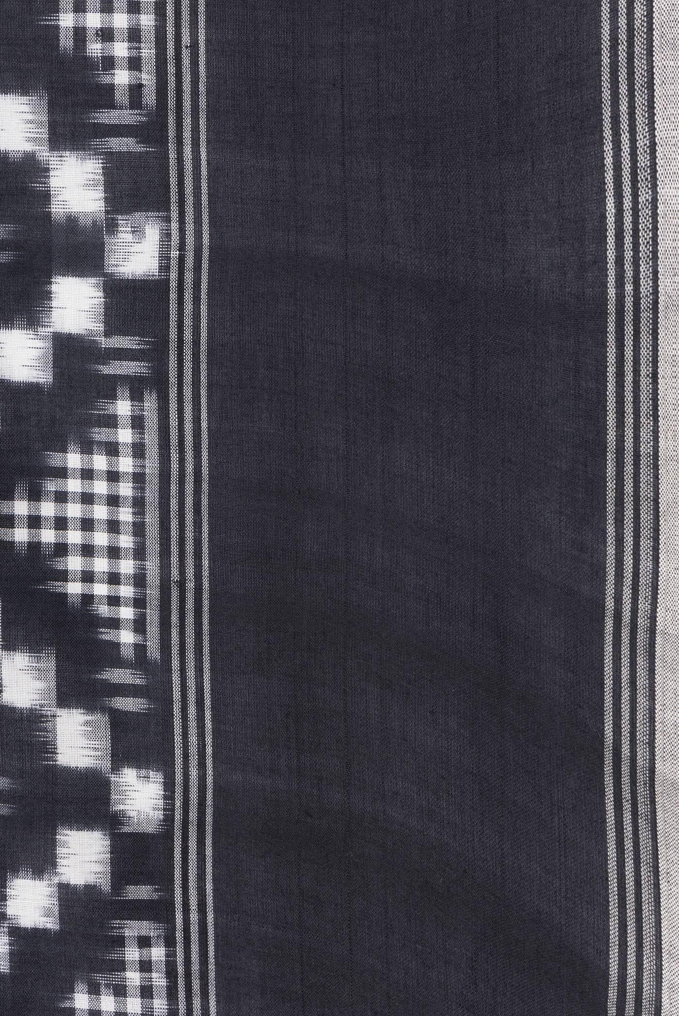 Border image of Black Dual Tone Double Ikat Saree with Ikat Print on the body and Plain Border. 