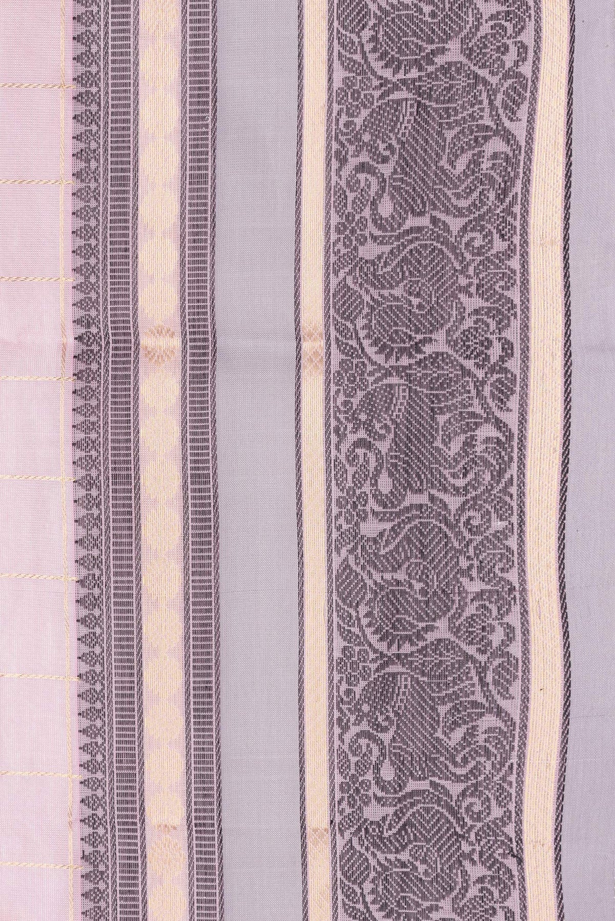 Border image of Pink Dual Tone Silk Cotton Saree with Checked design on the body and Zari And Thread Border. 