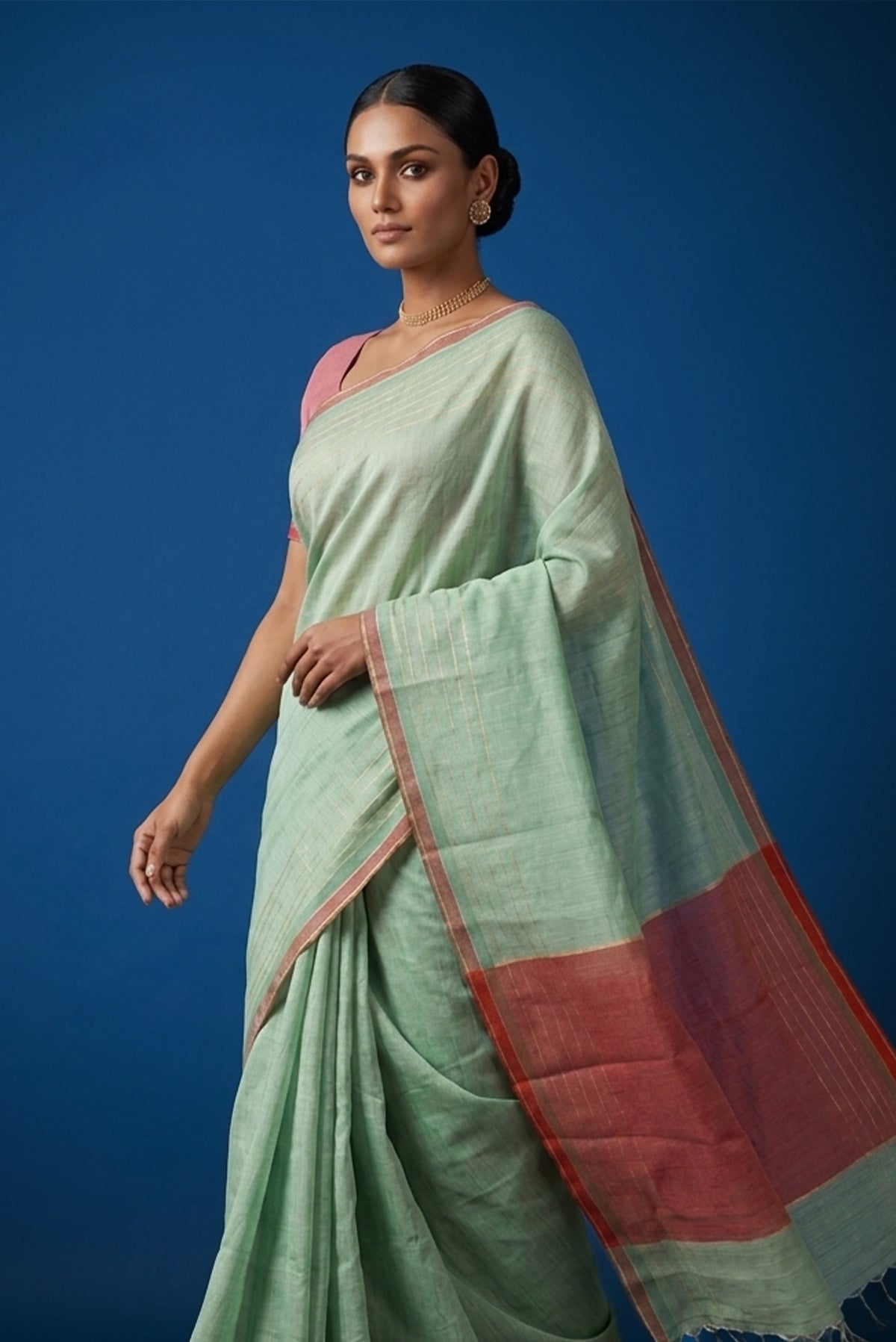Model wearing a Bhagalpuri Tussar Silk
