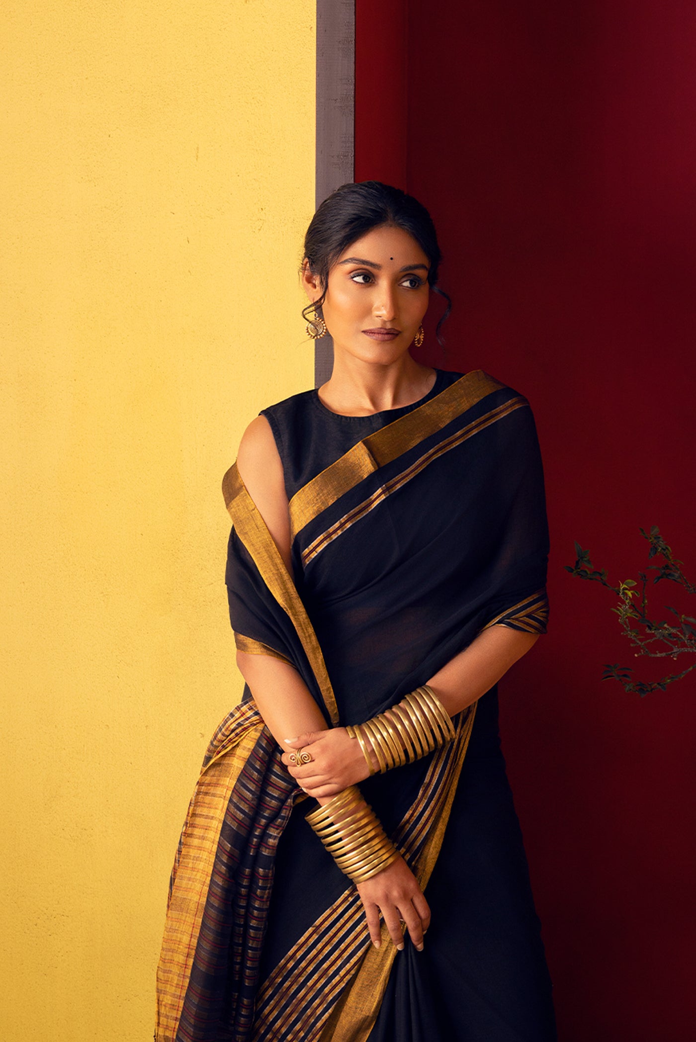 Surahi-Black Cotton Saree