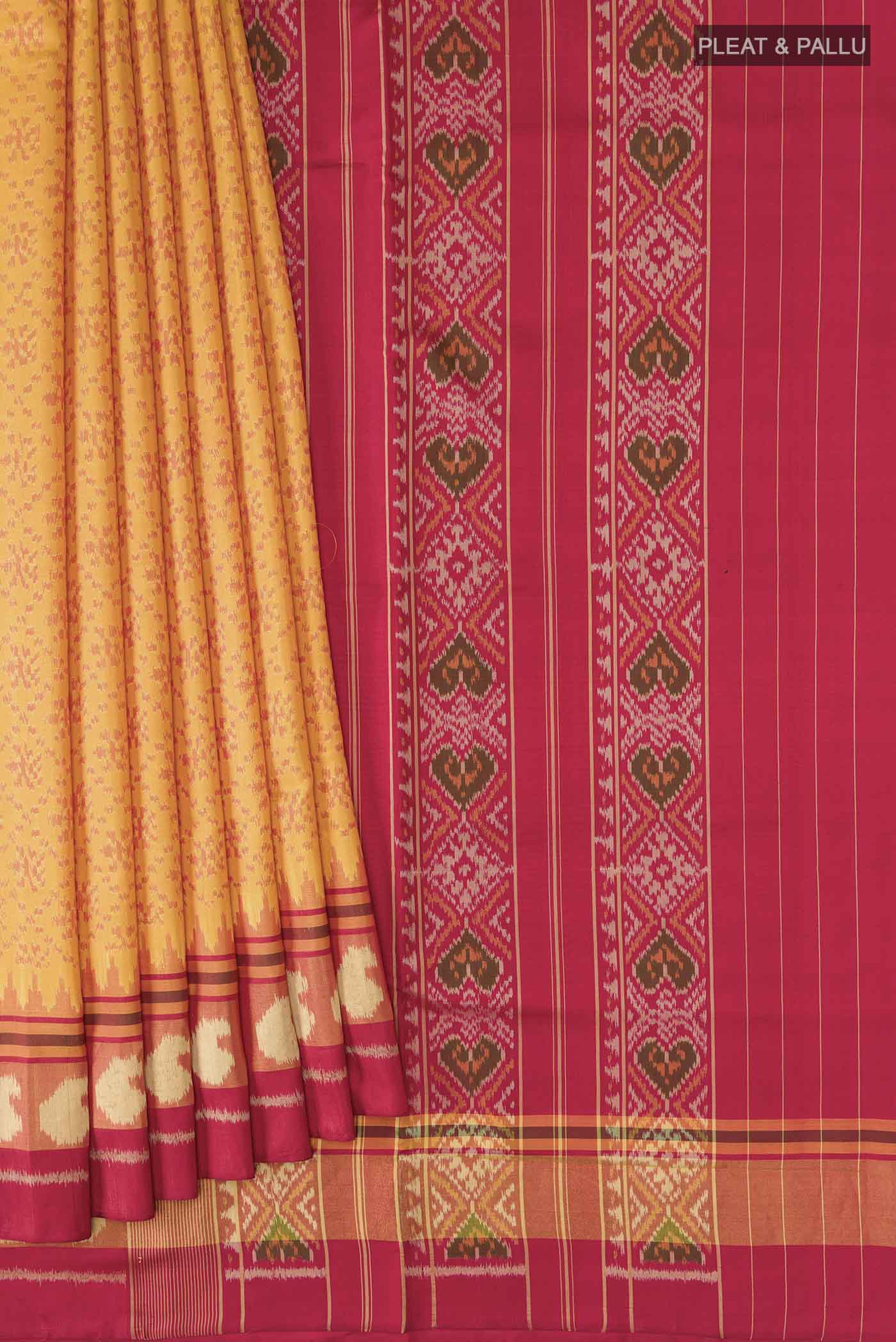 pleats pallu