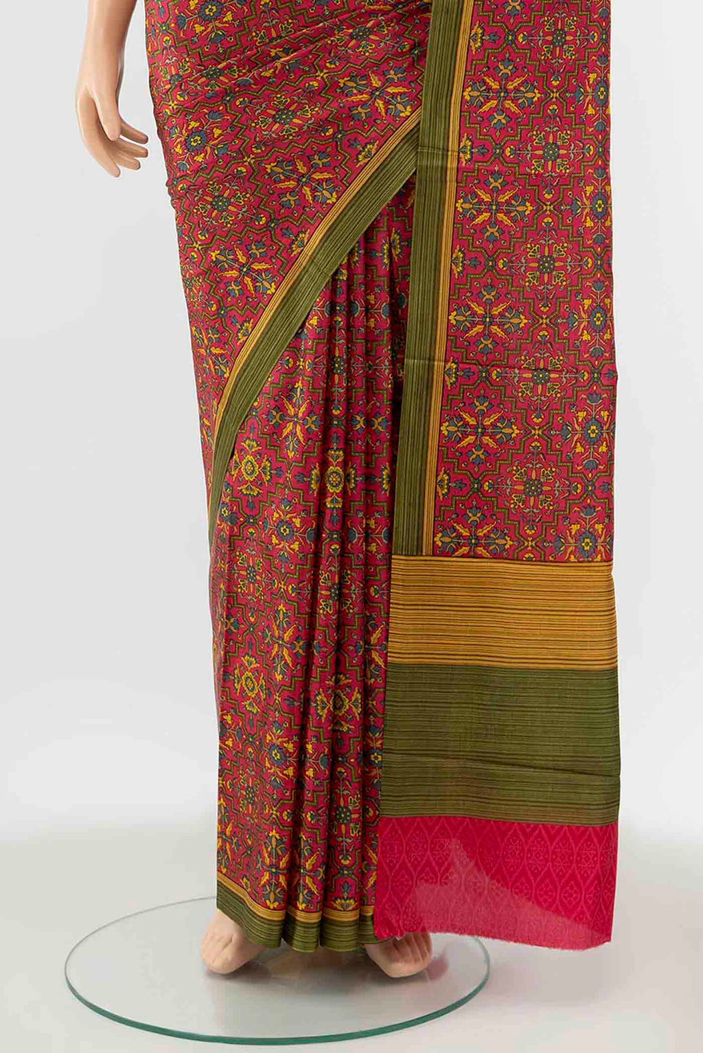 Pleats and pallu of Pink Printed Silk Saree with Printed design on the body and Plain Border