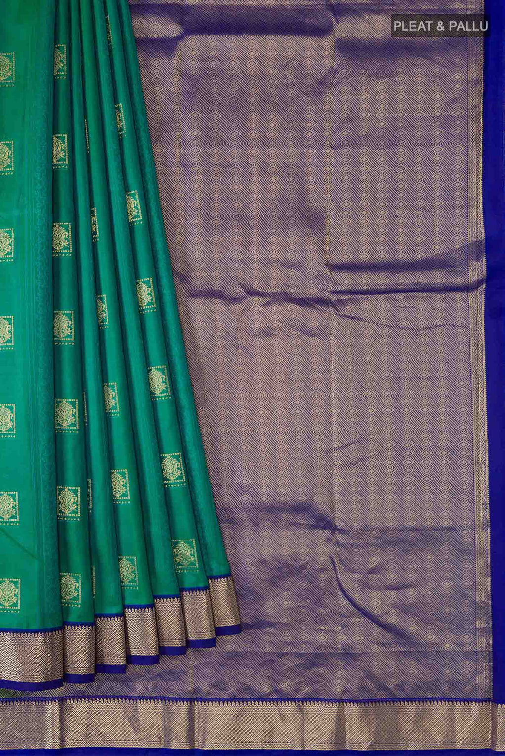 pleats pallu