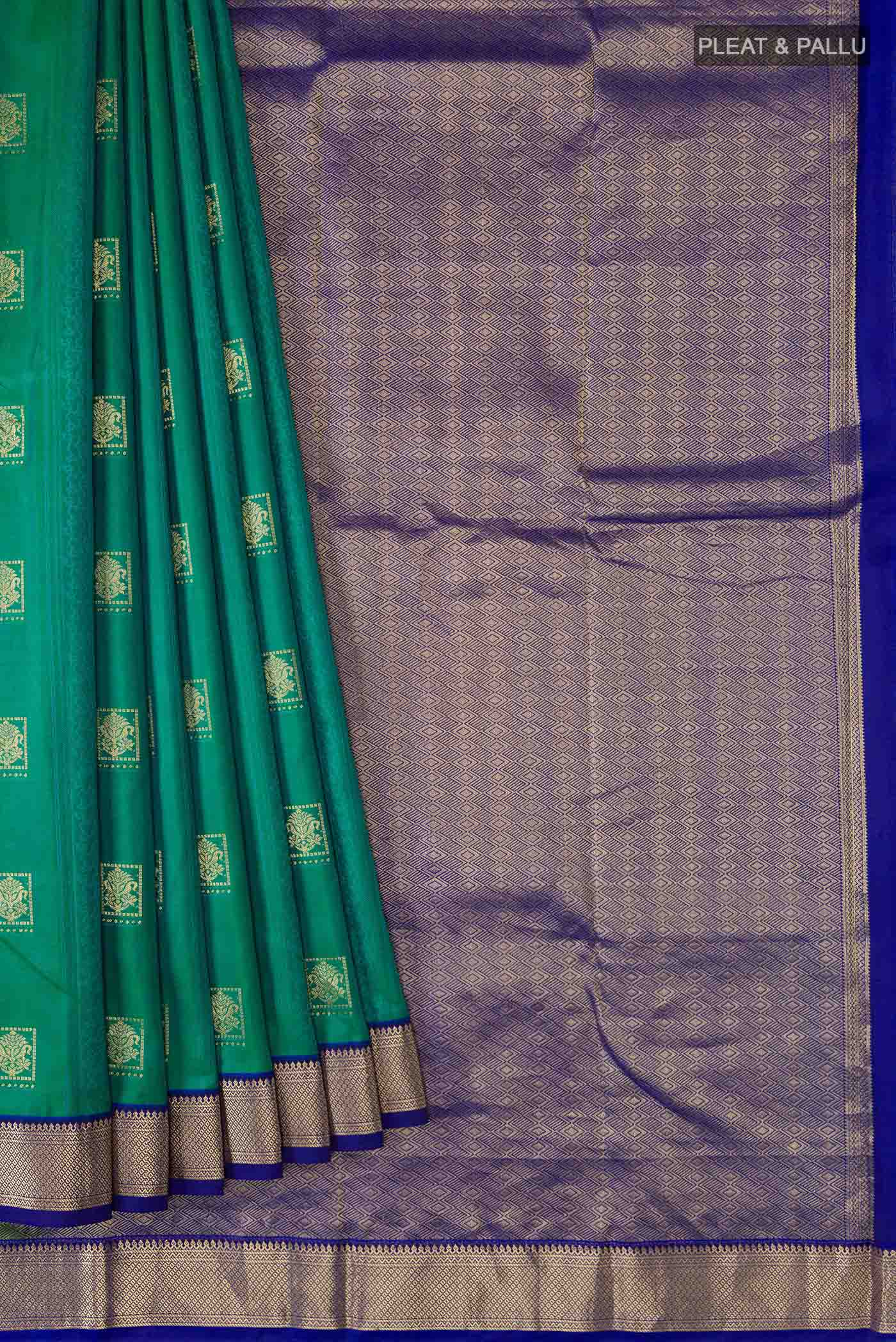 pleats pallu
