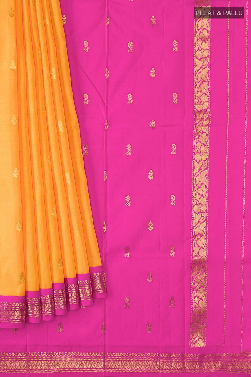 pleats pallu